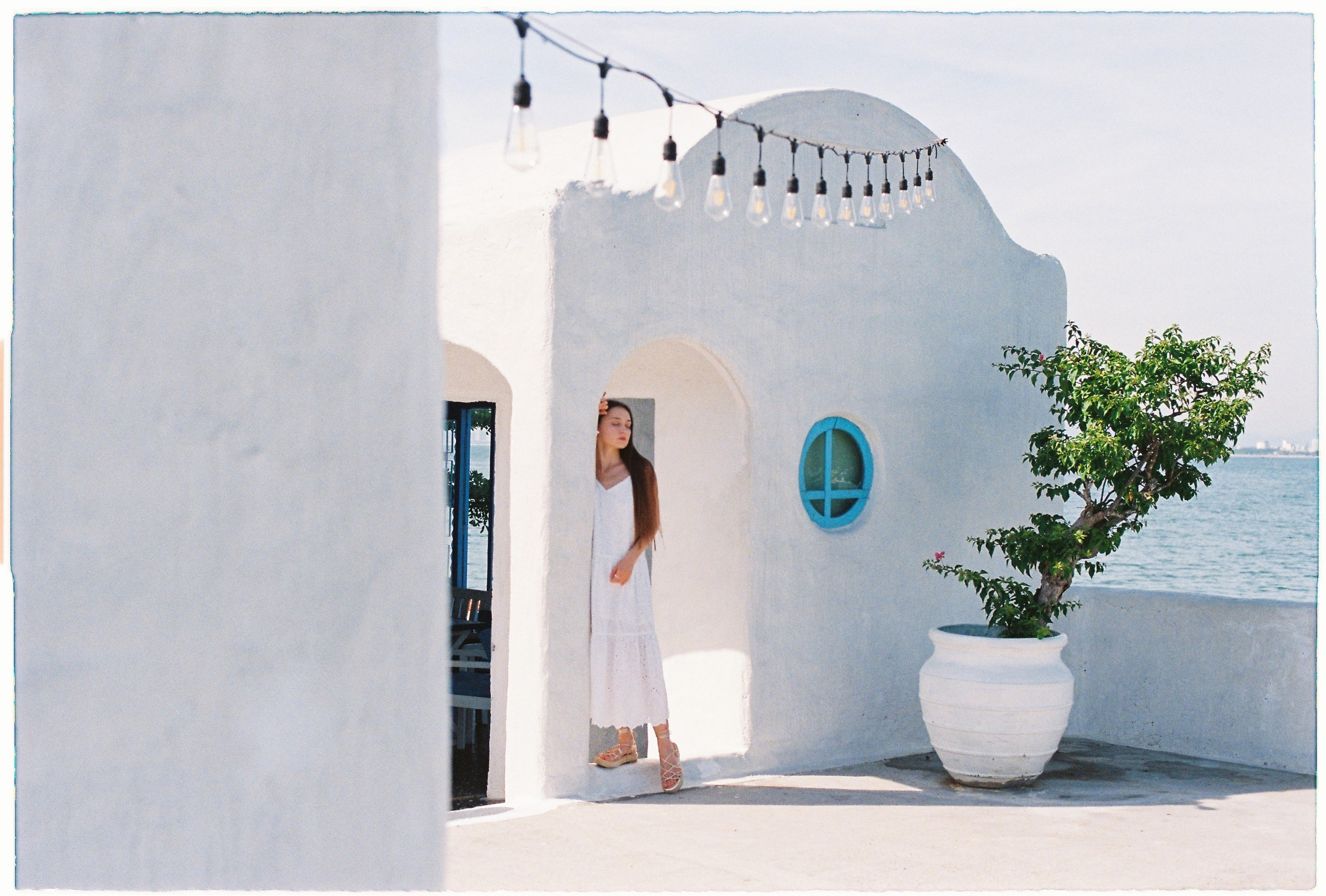 Nastya Son Tra Marina. Film Photographer in Da Nang, Vietnam — Tanya Parfenteva