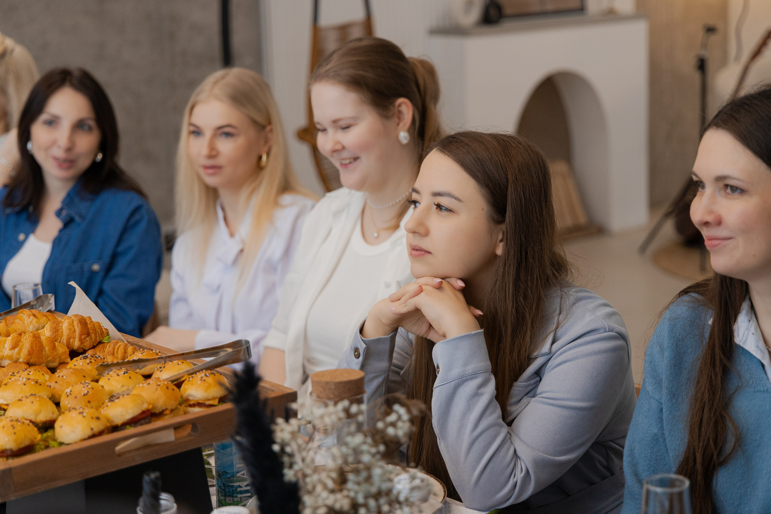 Встреча женского клуба. Фотограф Анастасия Пинчук