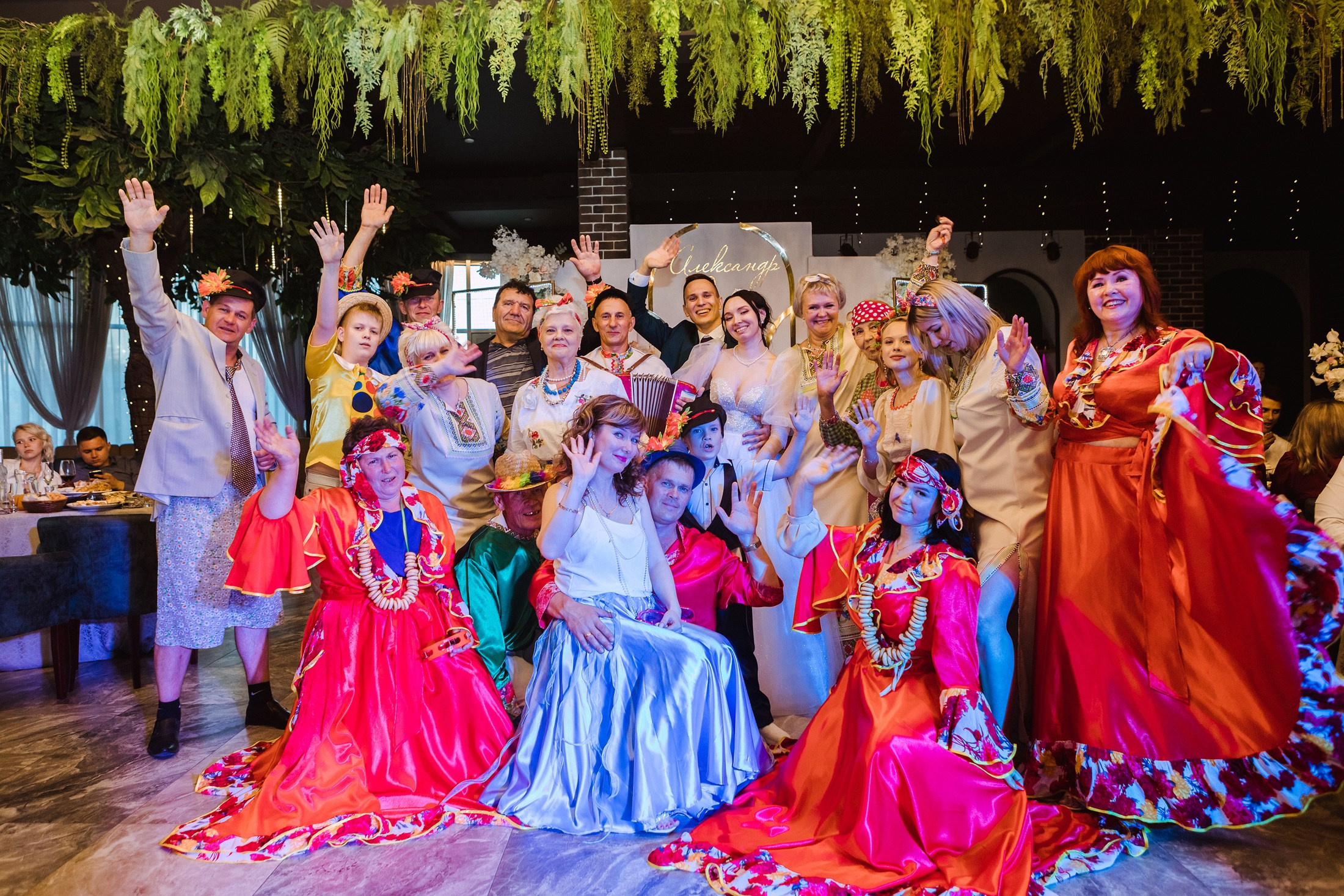 Александр и Ольга. Фотографы в городе Волгограде — Людмила Агеева и Алексей Околелов