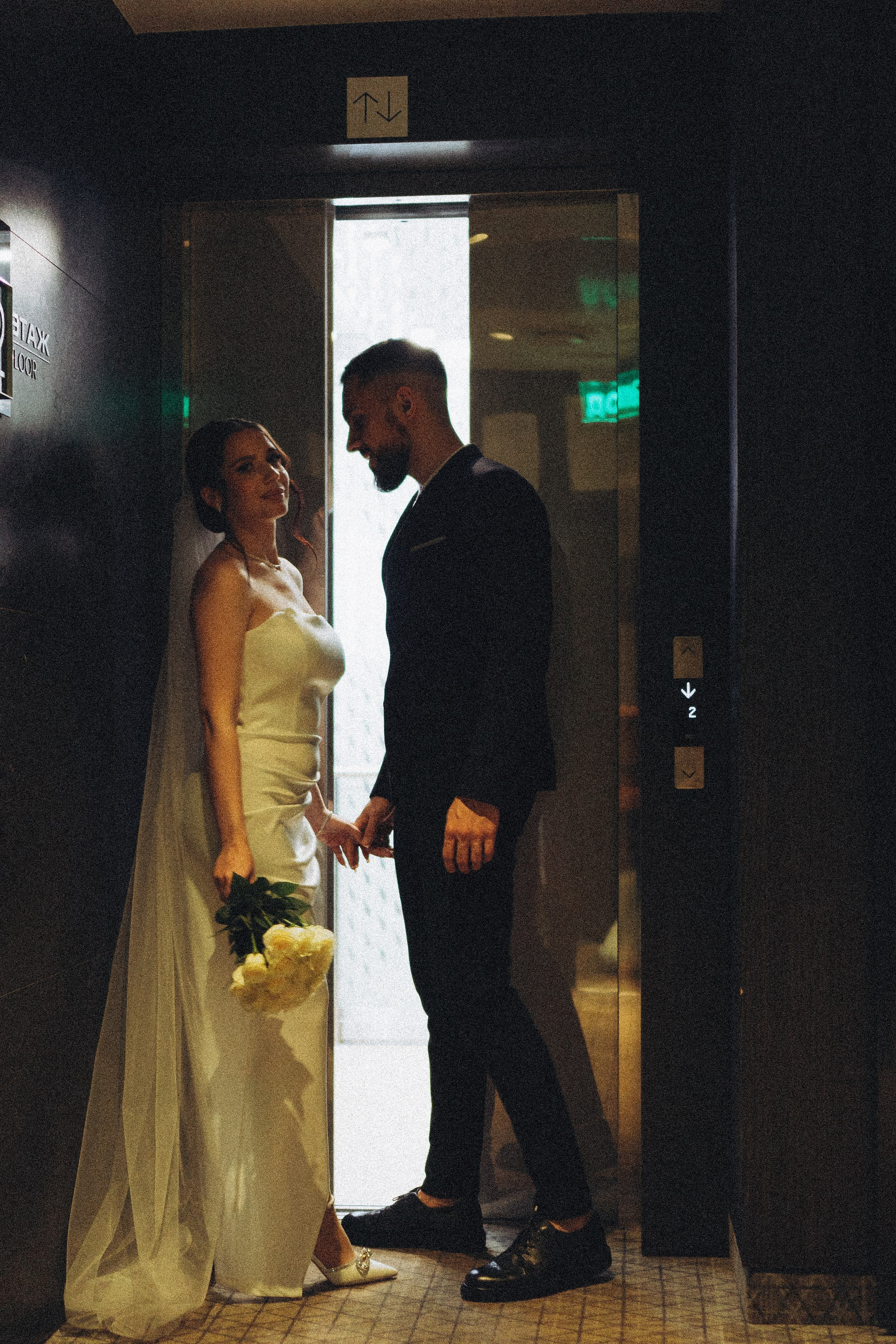 СВАДЕБНАЯ СЬЕМКА СБОРОВ ЖЕНИХА И НЕВЕСТЫ В ОТЕЛЕ И ТАКЖЕ ФОТОСЕССИИЯ В ОТЕЛЕЕ МЕГАПОЛИС БРЯНСК. Профессиональный фотограф, Санкт-Петербург — Виктория Богомолова