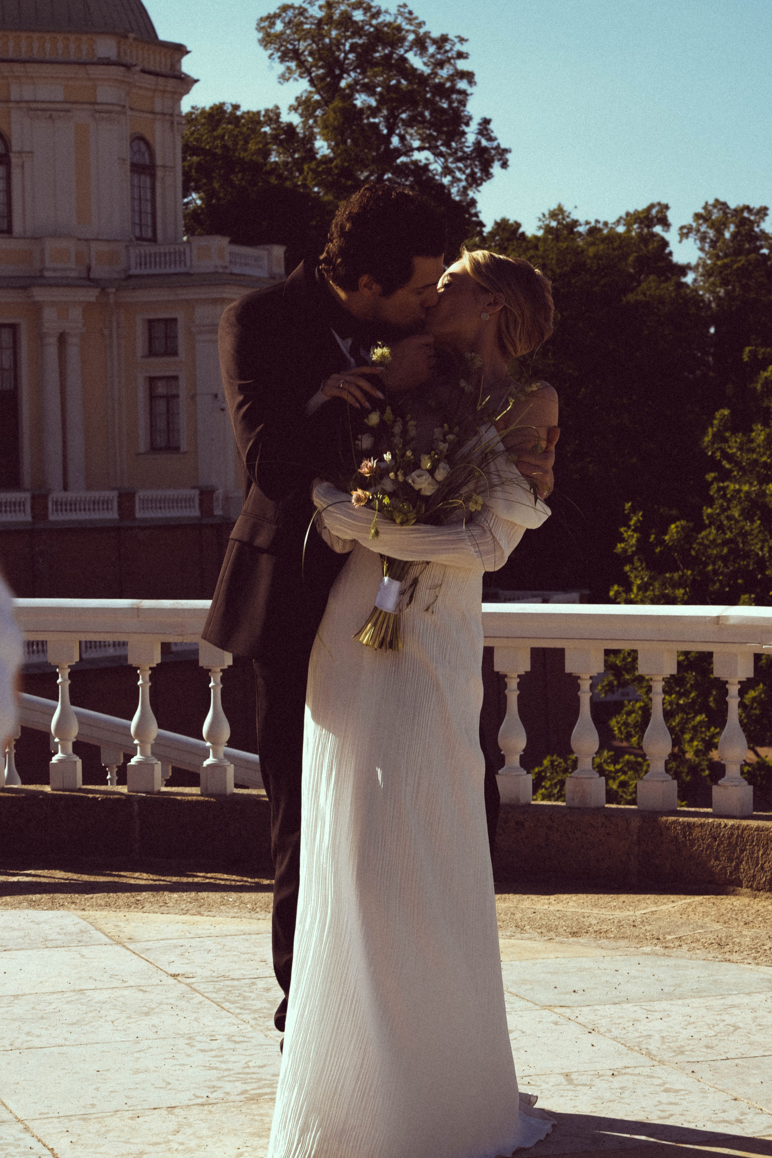 СВАДЕБНАЯ СЬЕМКА В ПАРКЕ ОРАНИЕНБАУМ. Профессиональный фотограф, Санкт-Петербург — Виктория Богомолова