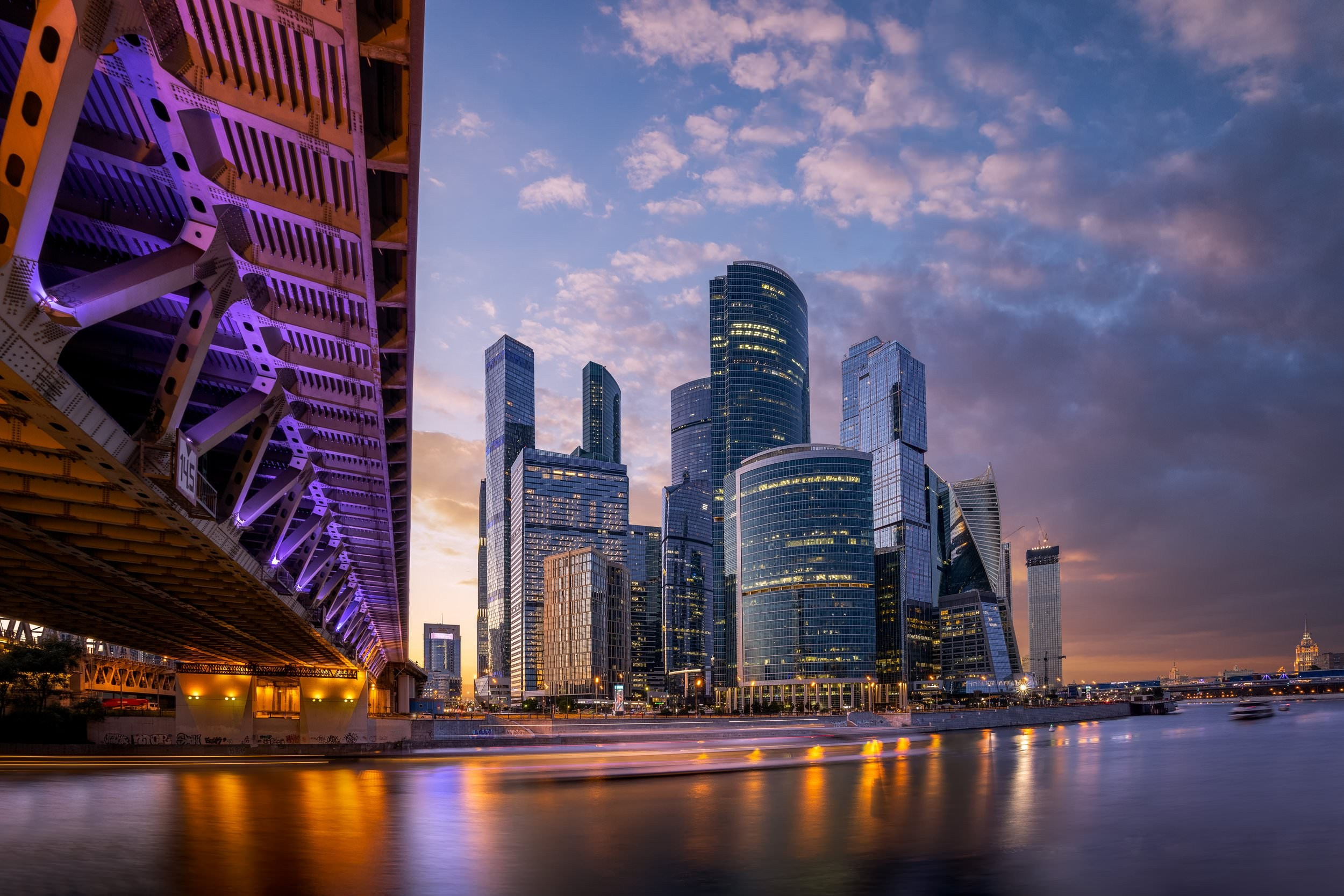 City and architectural portfolio of photographer Vadim Sherbakov. Vadim Sherbakov Portfolio