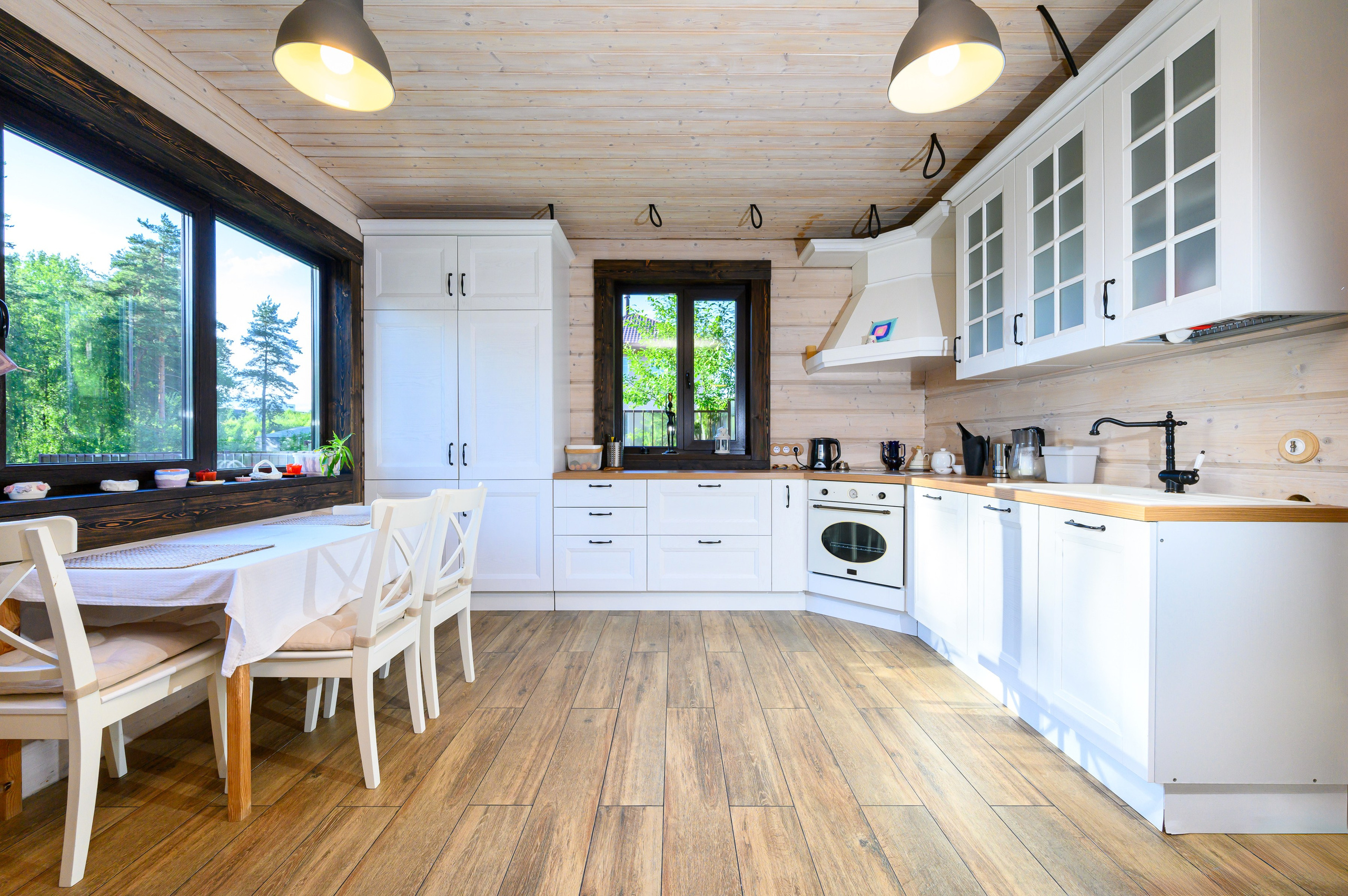 Дом на продажу в Ленинградской области. Интерьерный фотограф. Фото- видеосъемка недвижимости Санкт-Петербург