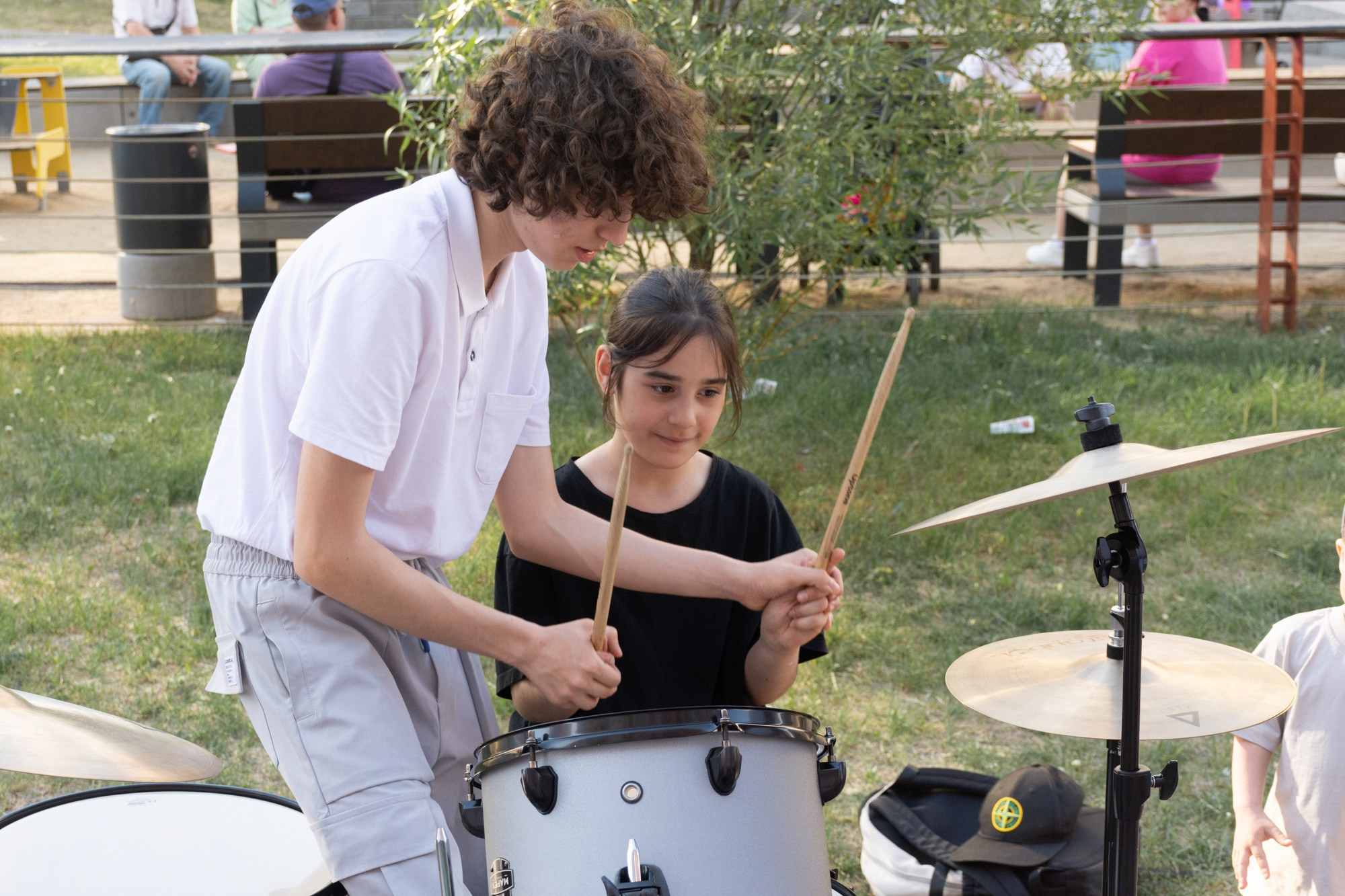 Фестиваль современного исполнительского искусства (Сквер Академ Риверсайд). Фотограф Максим Буряк