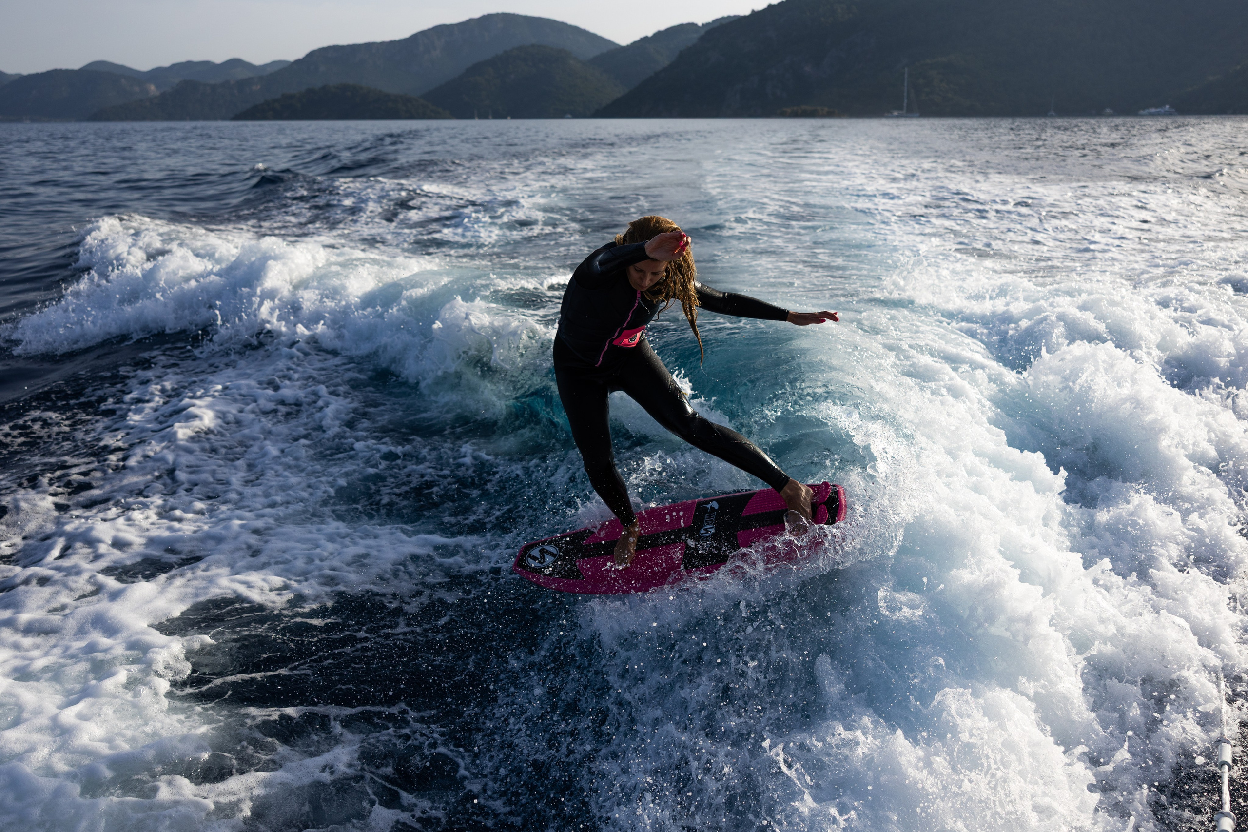 Wake Surfing. Лайфстайл Фотограф и Профессиональный Водный Фотограф в Москве