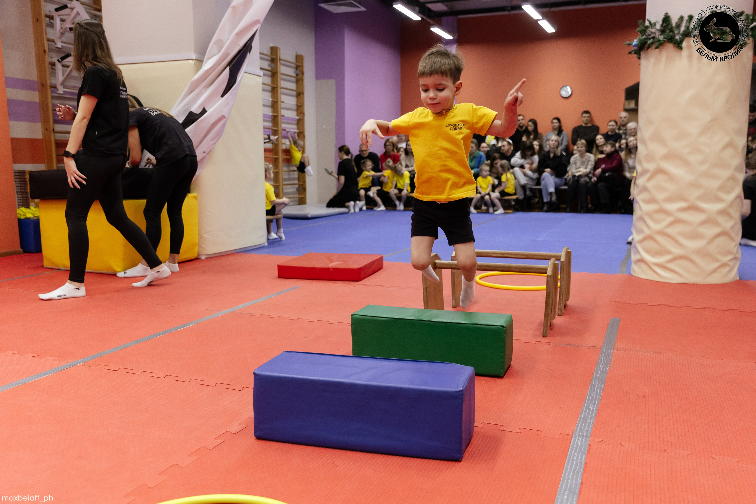 Белый кролик. Соревнования. Семейный фотограф — Макс Белогрудов