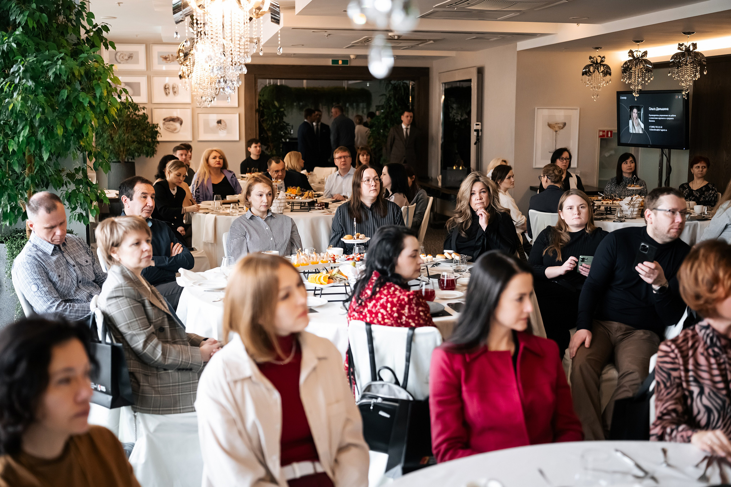 Бизнес-завтрак А7 в ресторане 10Ten