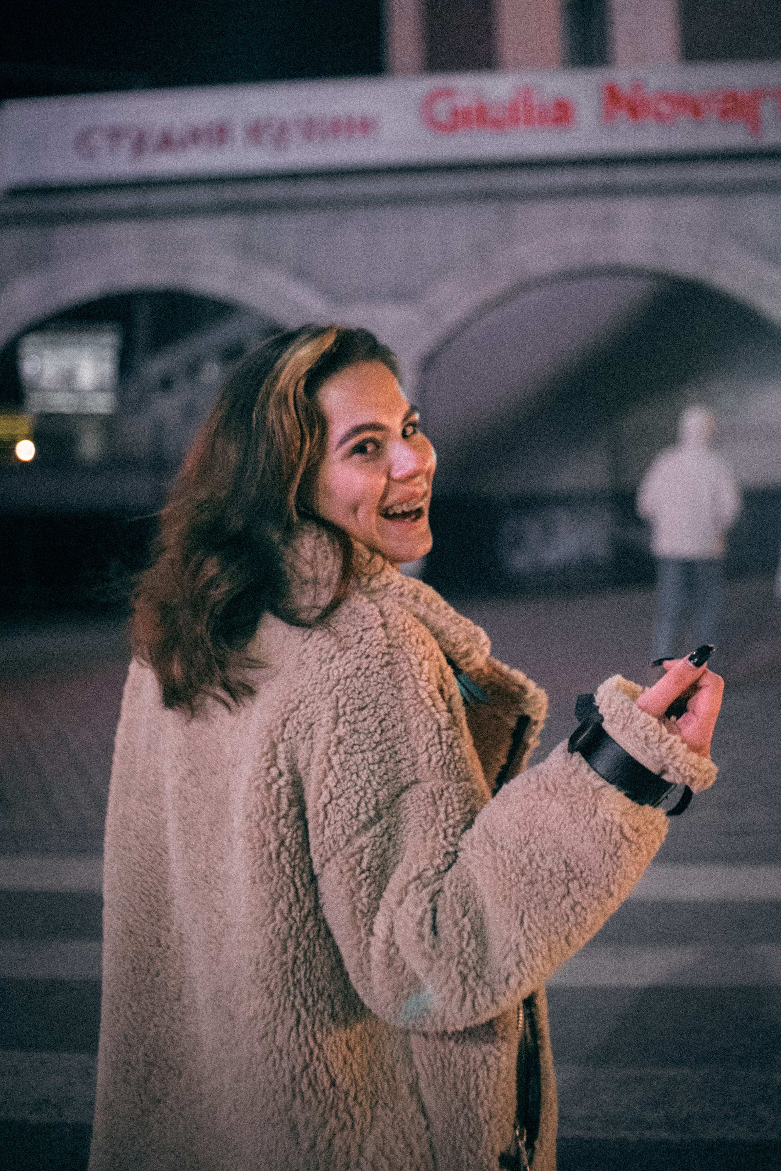 Маша, прогулочная съёмка. Фотограф в Новосибирске Полина Колмачевская