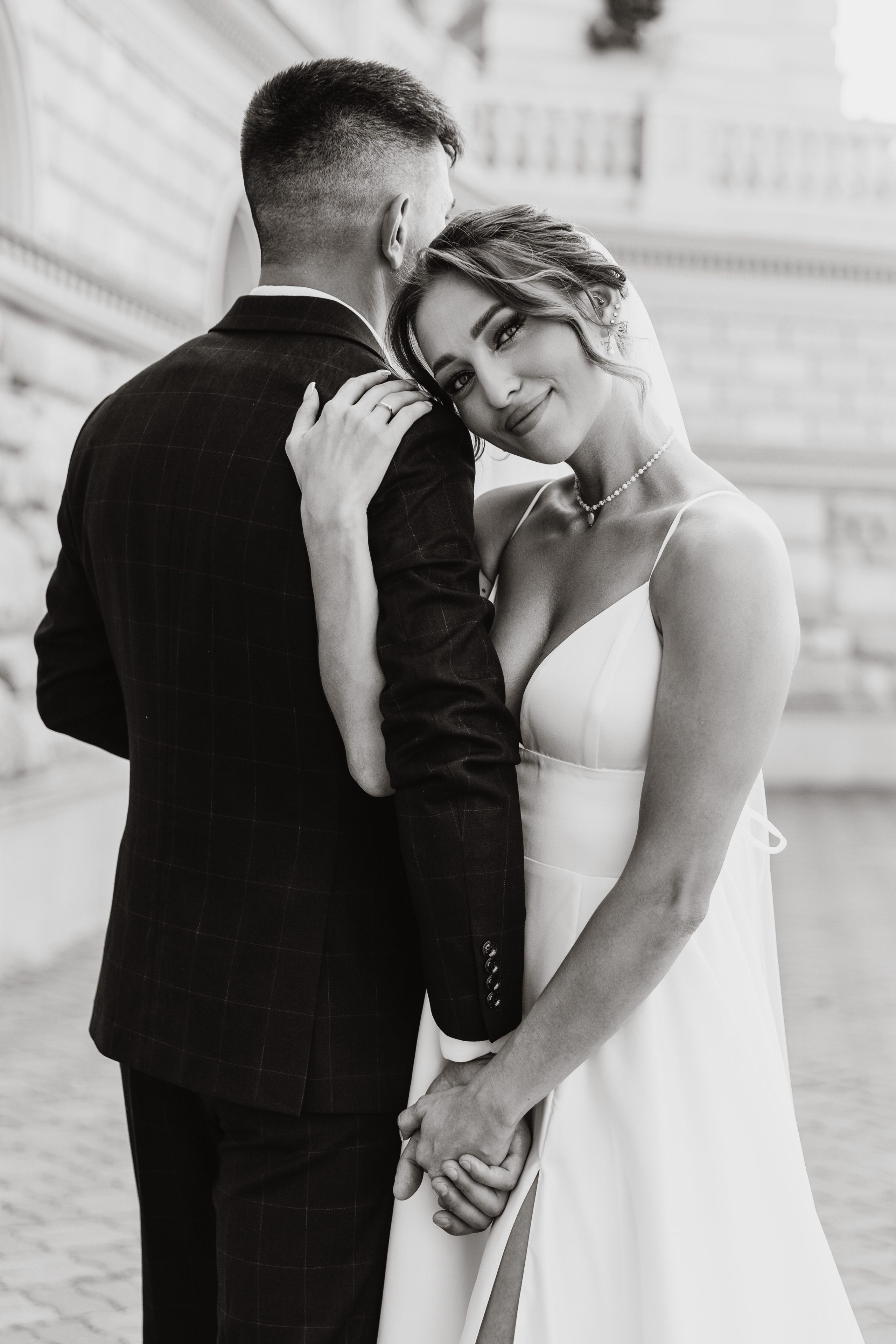 свадебные позы жениха и невесты