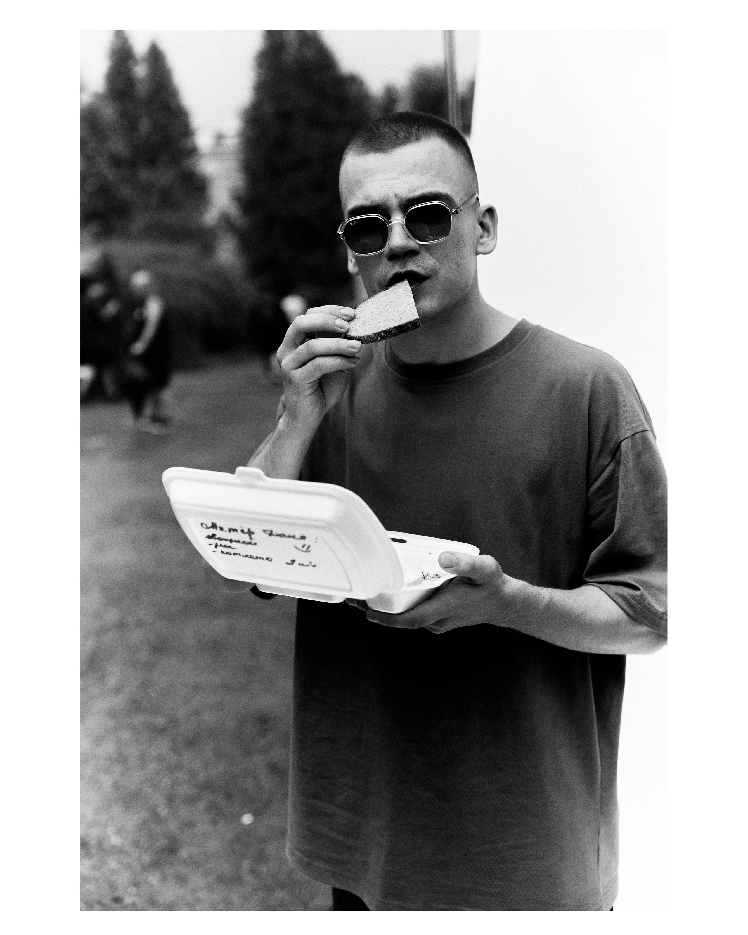 Проект ВНЕ КАДРА. Фотограф актерского портфолио Юлия Корытов