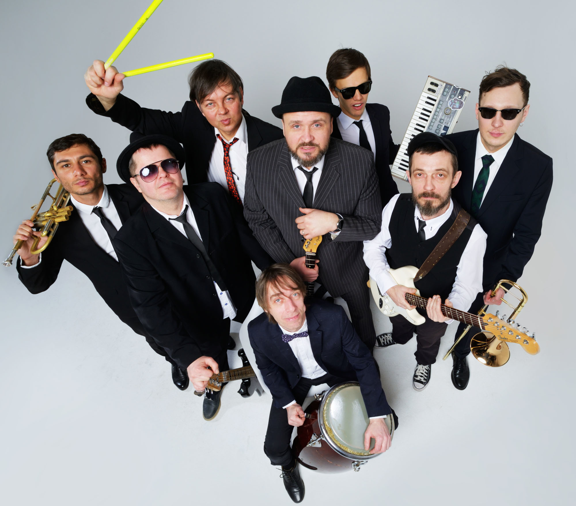 Сергей Ефременко лидер группы маркшейдер кунст. Предметный фотограф Санкт-Петербург