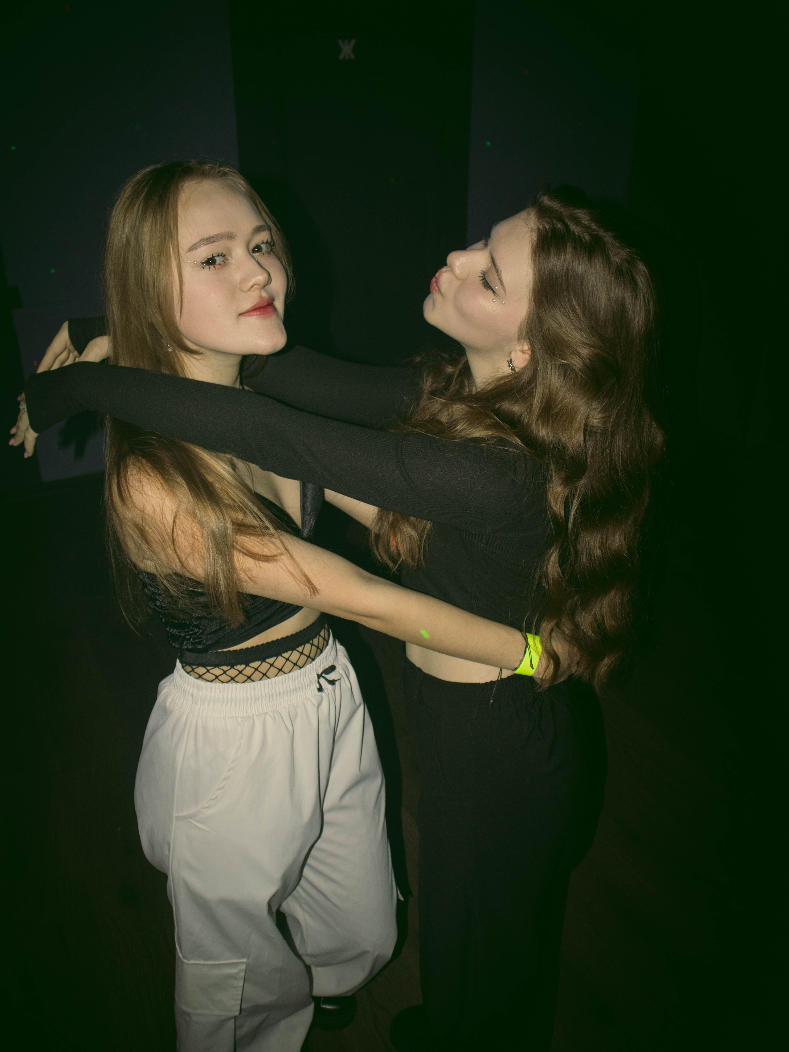 MOSHPIT. Фотограф и видеограф в Бугульме Аня Трутнева