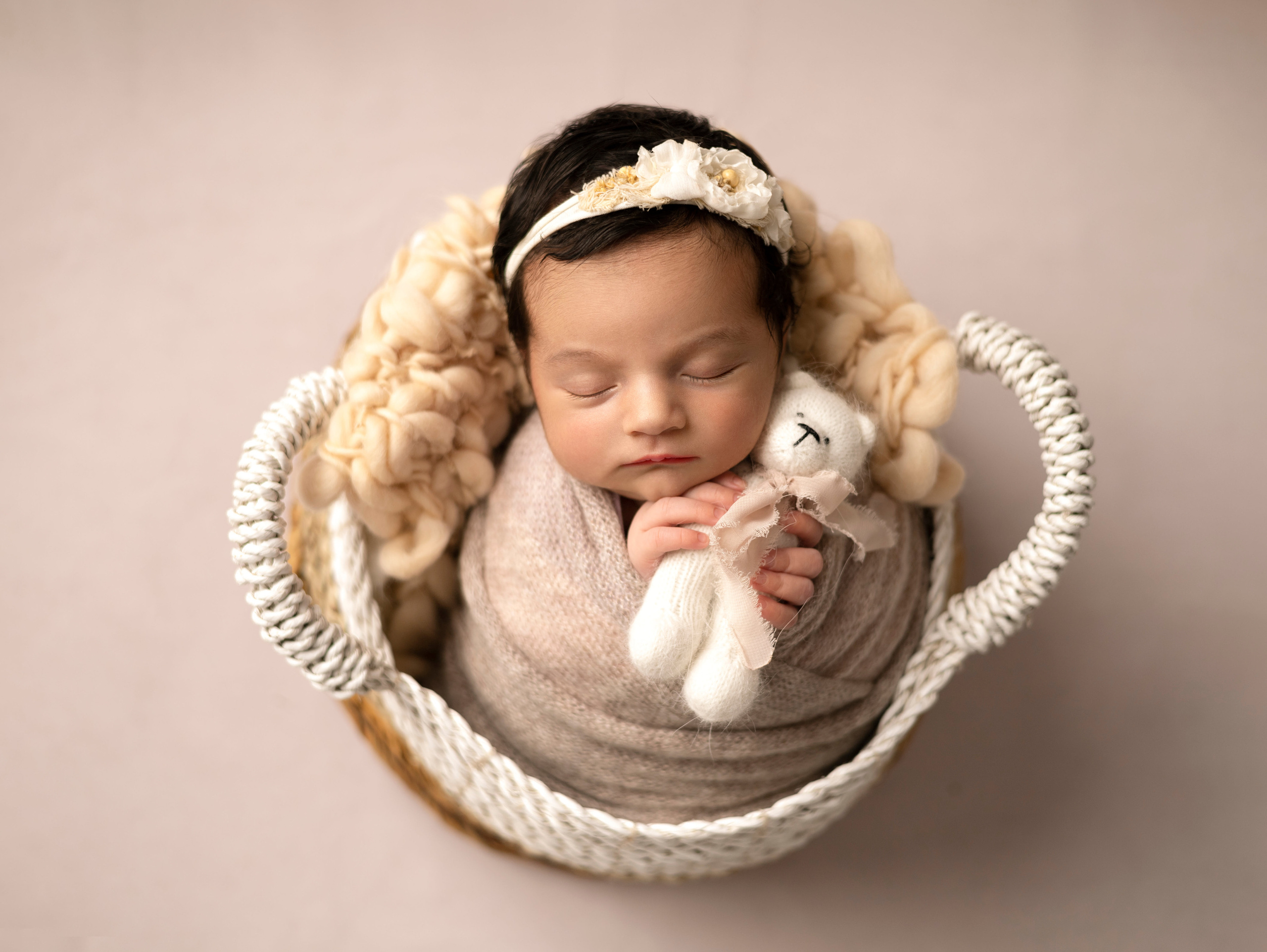 Newborn. Фотограф новорождённых в Казани Нейля Гильмутдинова ньюборн