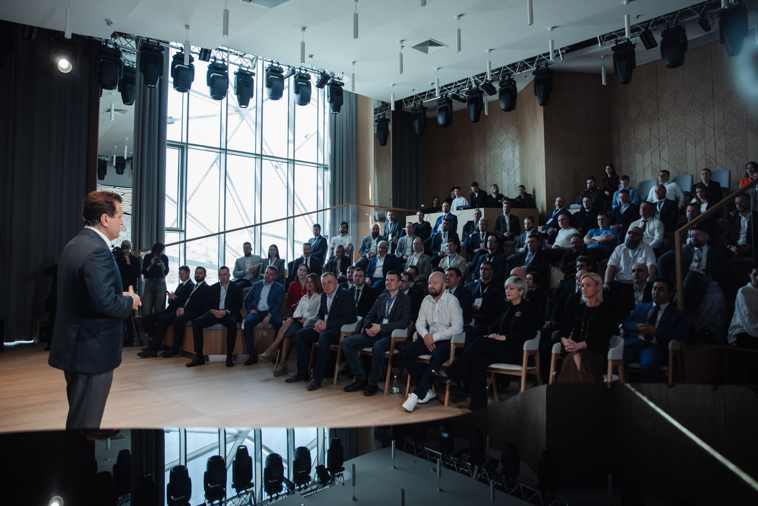 Конференции и мероприятия. Люксмедиа — это команда фотографов и видеографов. Город Казань. Дамир Сафин