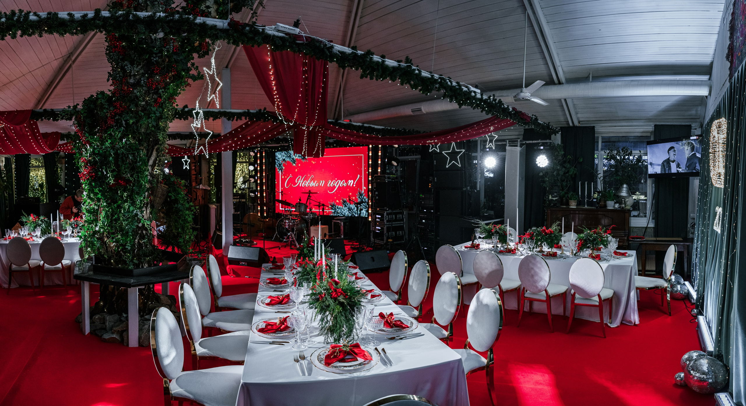 НОВЫЙ ГОД | 31.12.2023 | МО, ресторан «Веранда у дачи». МашаШарики | Декоратор | Москва