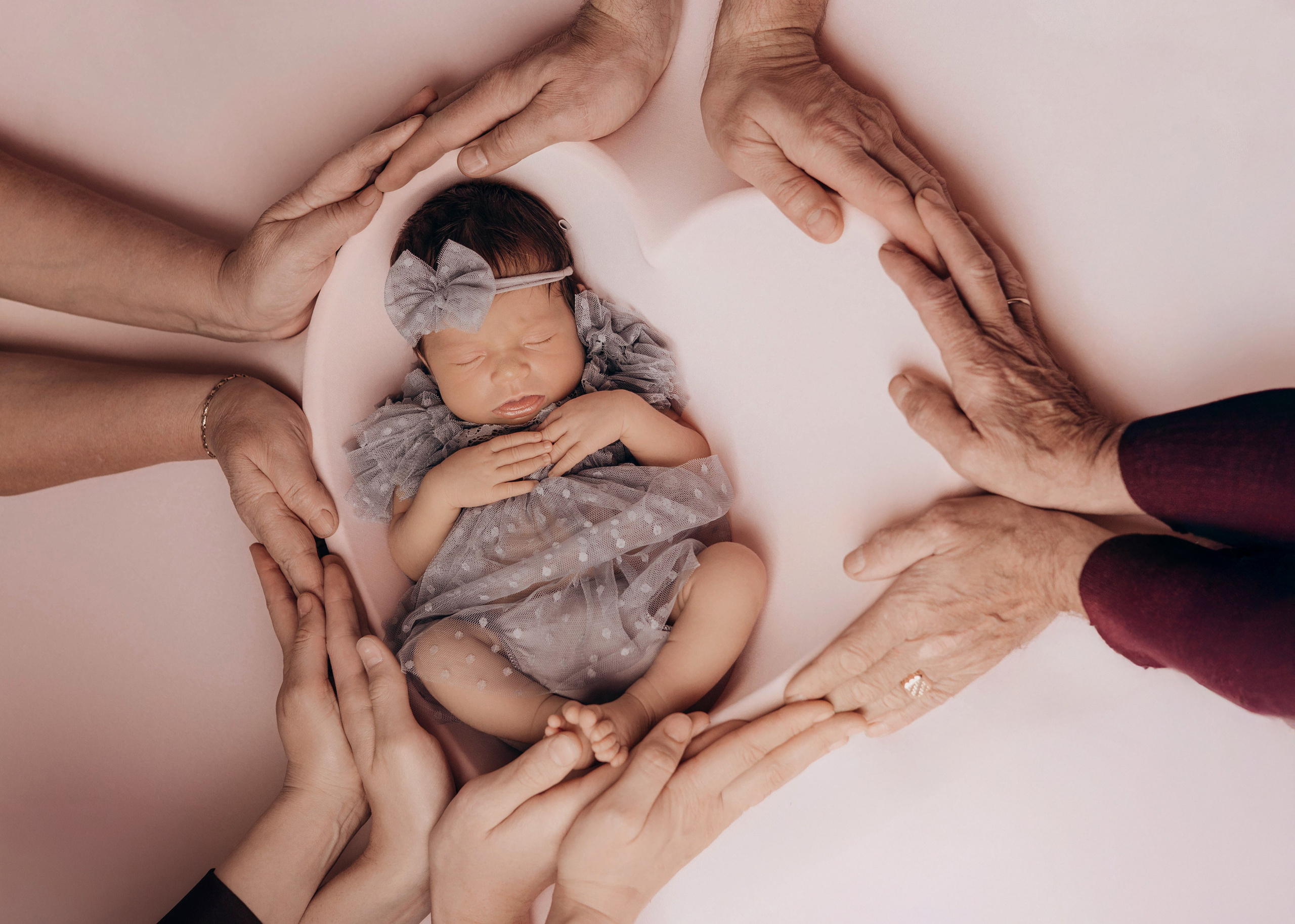 НОВОРОЖДЕННЫЕ МАЛЫШИ. Фотосессия новорожденных в Москве и Московской области