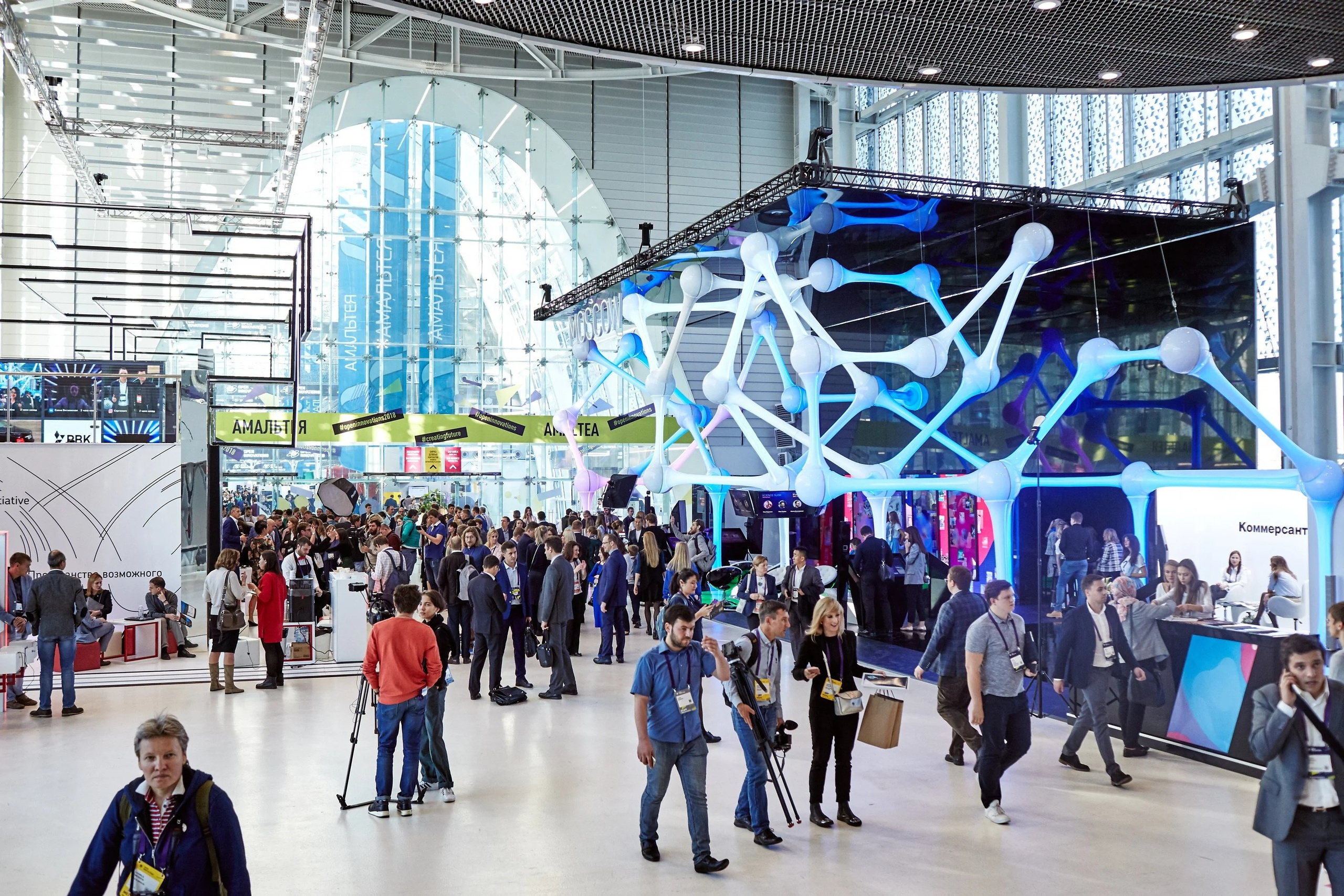 Porsche x Skolkovo promo. Спортивный и бизнес фотограф Арсений Голышкин