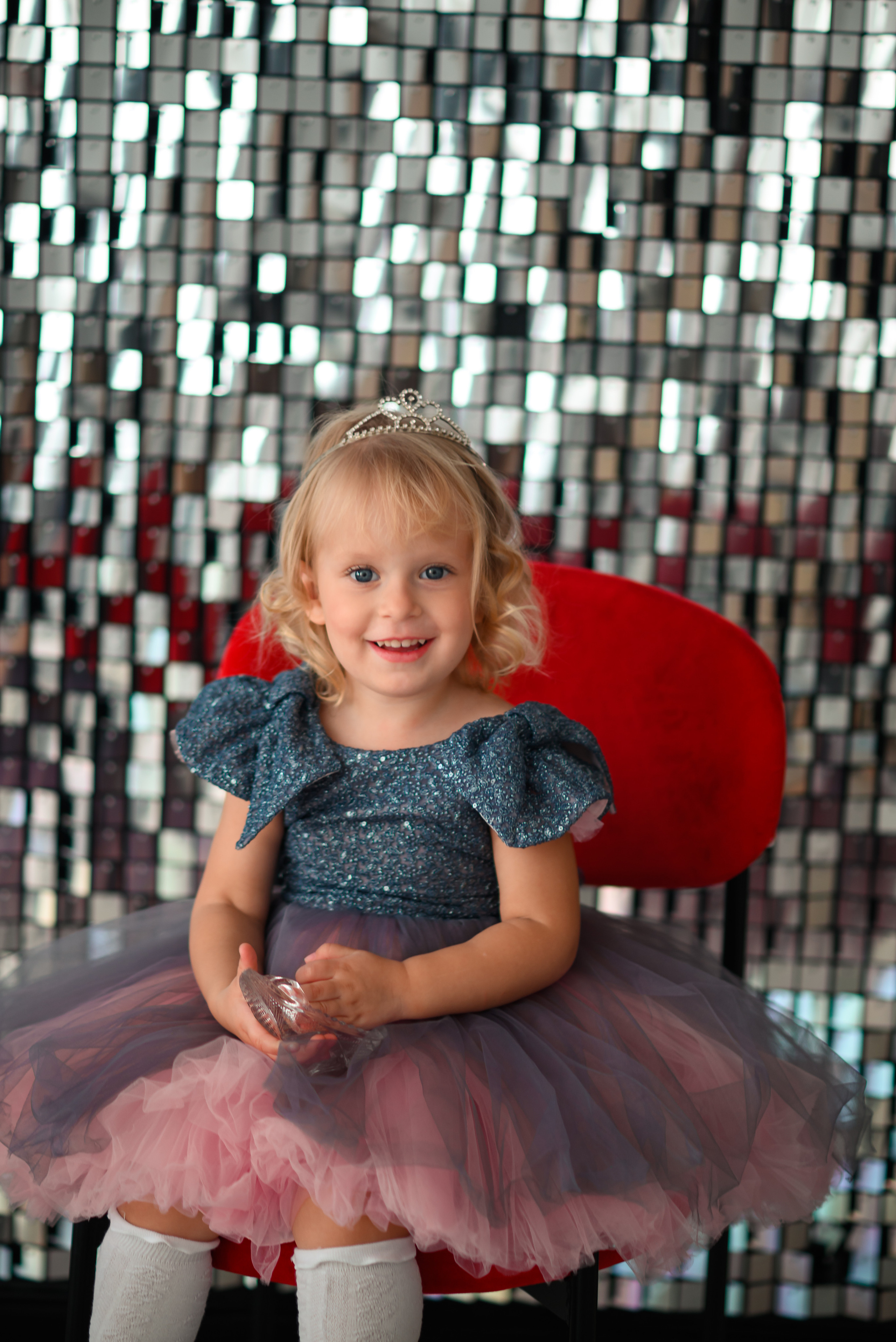 Чузлова Милена. Model base