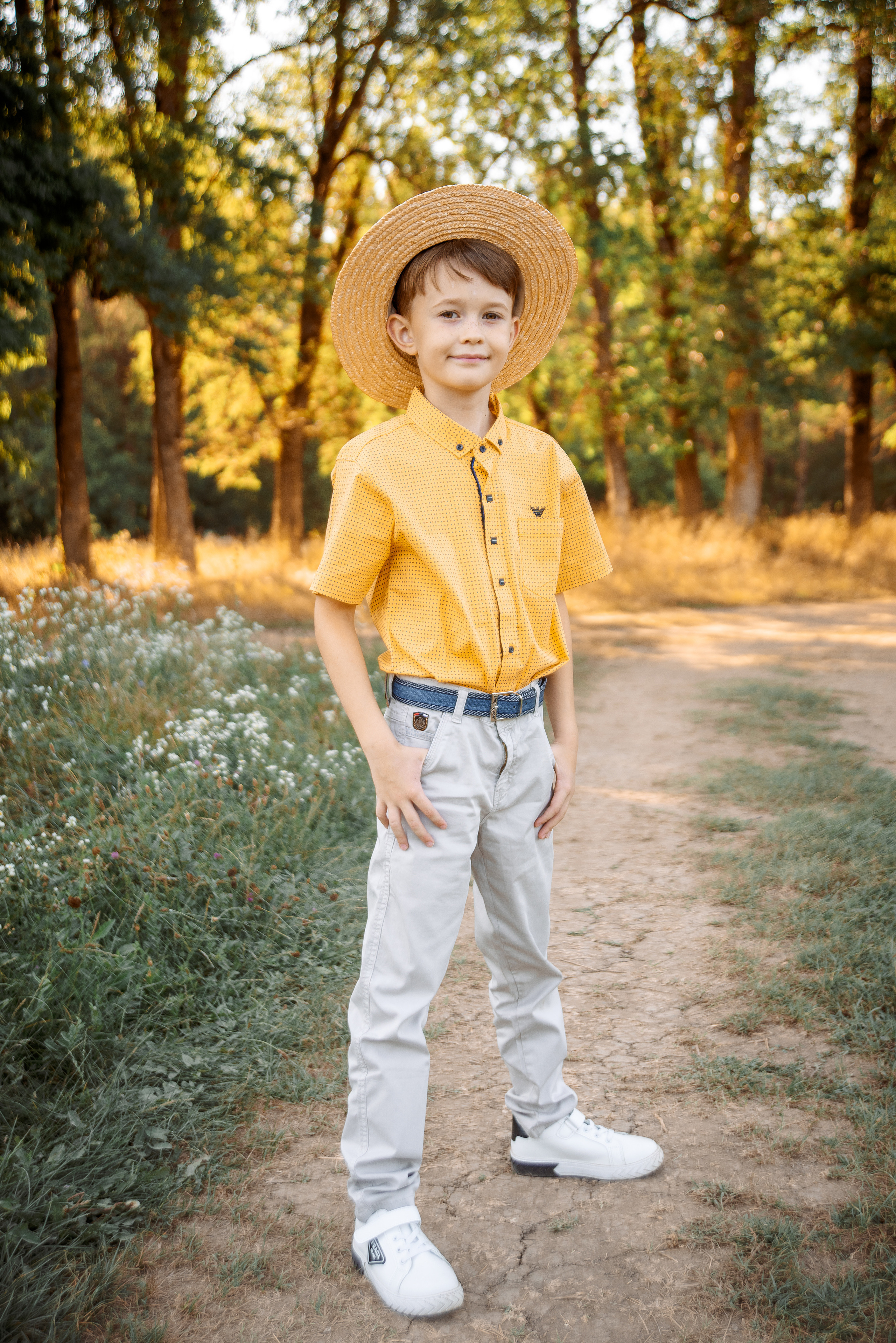 Муковоз Юрий. Model base