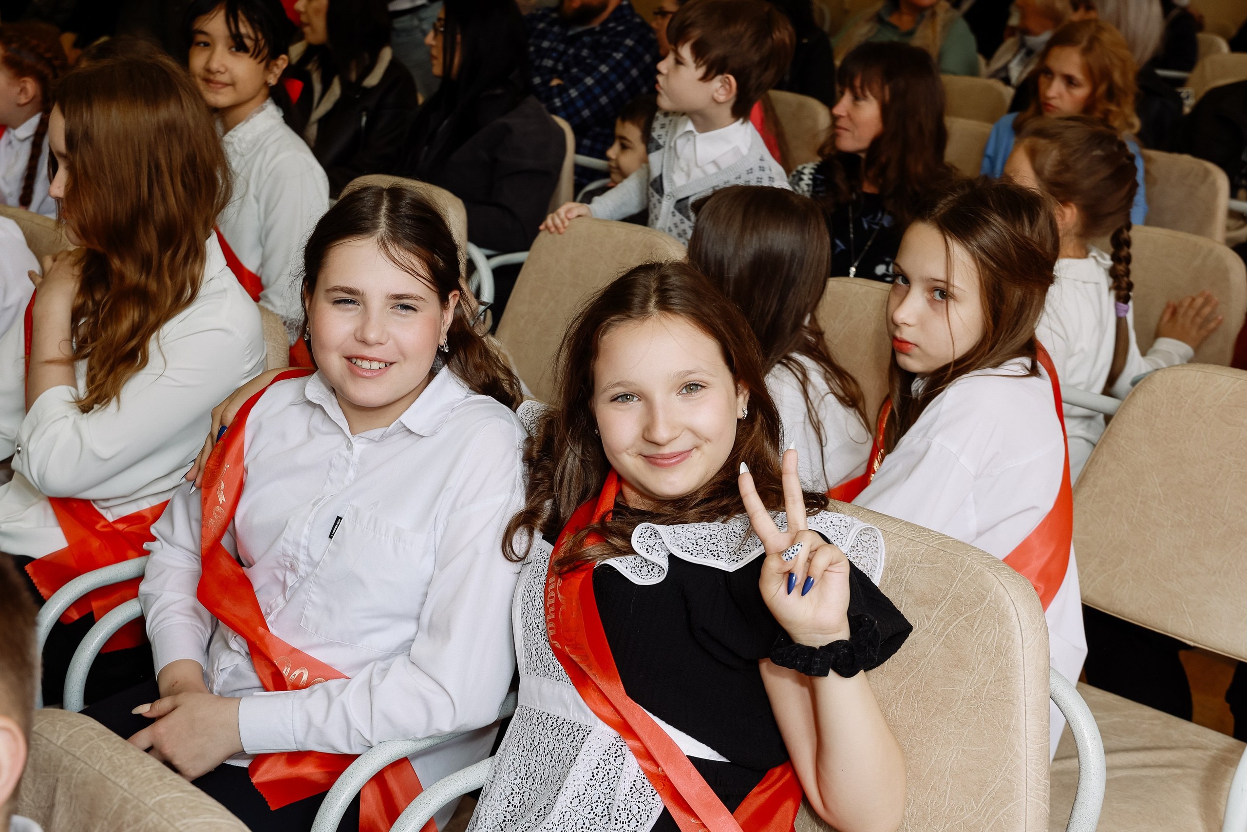 Последний звонок 4б школа 26. Фотограф Юлия Мальцева
