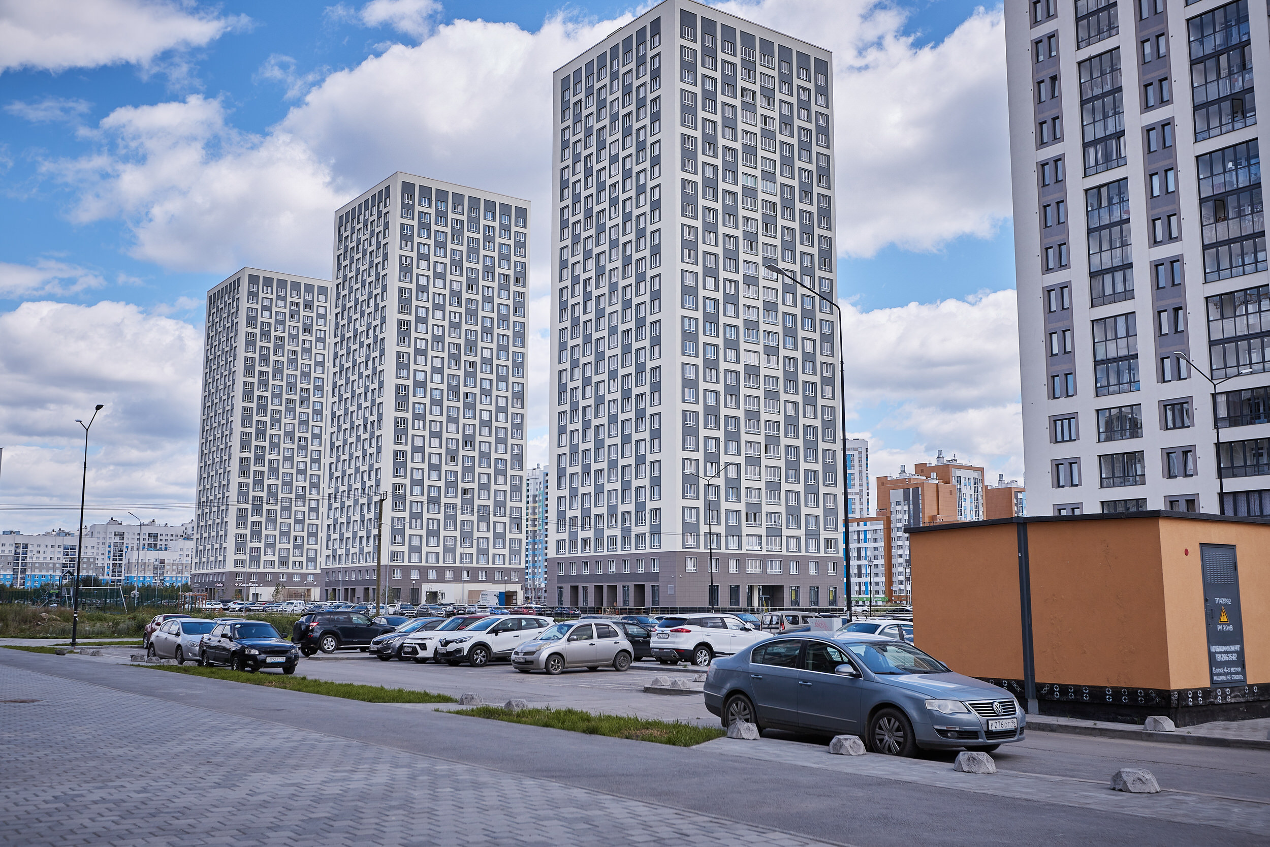 Фотограф для съемки застройщика. Контент для бизнеса в Екатеринбурге Полдень Медиа