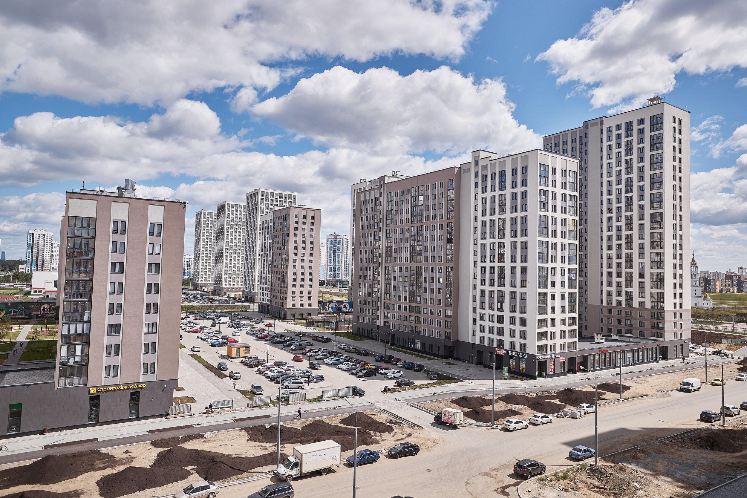 Фотограф для съемки застройщика. Контент для бизнеса в Екатеринбурге Полдень Медиа