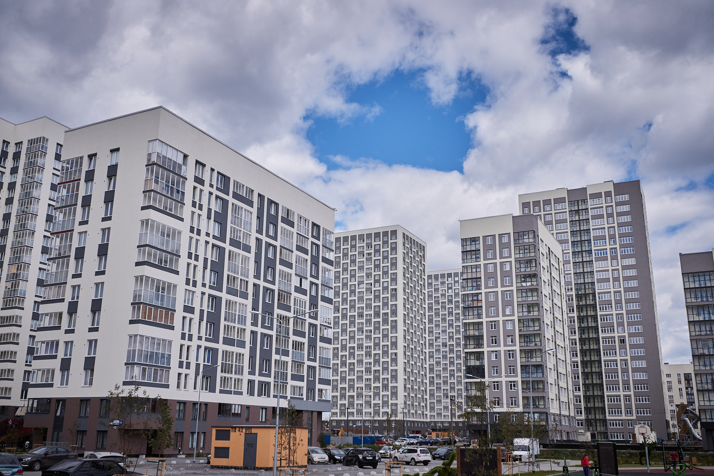 Фотограф для съемки застройщика. Контент для бизнеса в Екатеринбурге Полдень Медиа