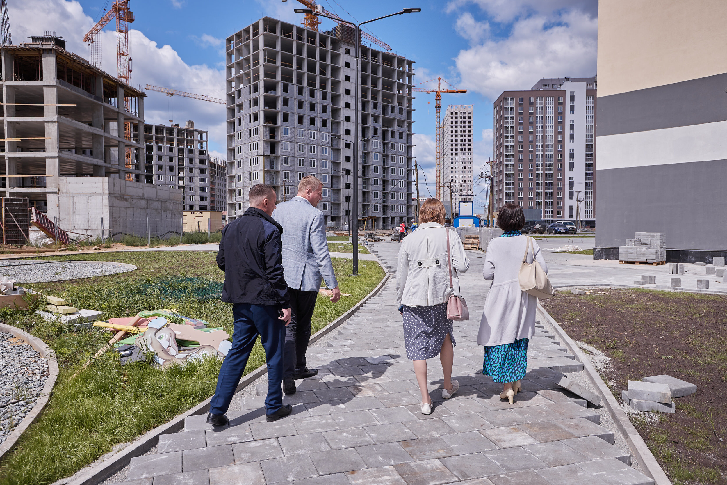 Фотограф для съемки застройщика. Контент для бизнеса в Екатеринбурге Полдень Медиа