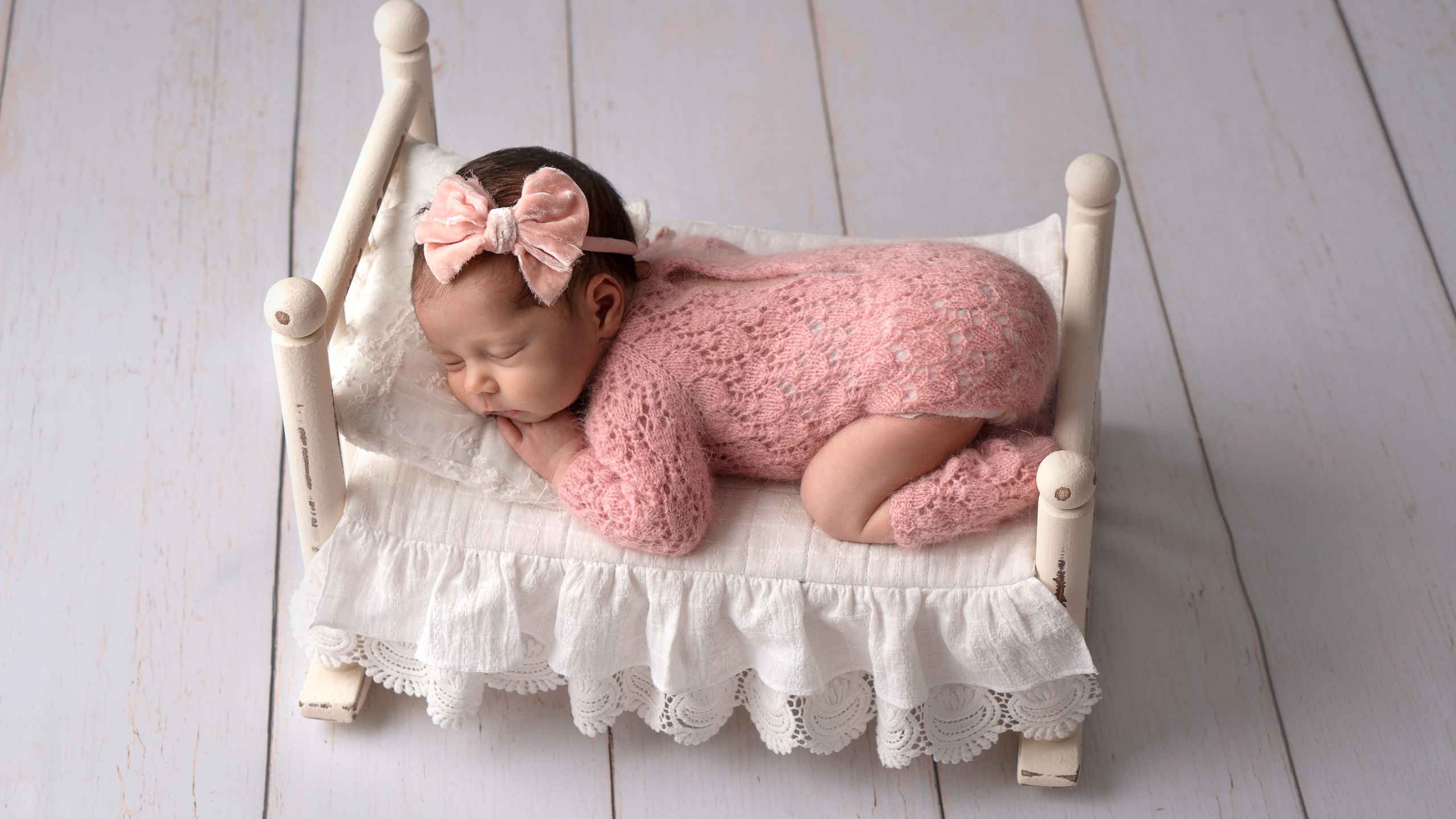 Съёмка новорожденных. Фотограф новорожденных в Новоалександровске Оксана Джолаева