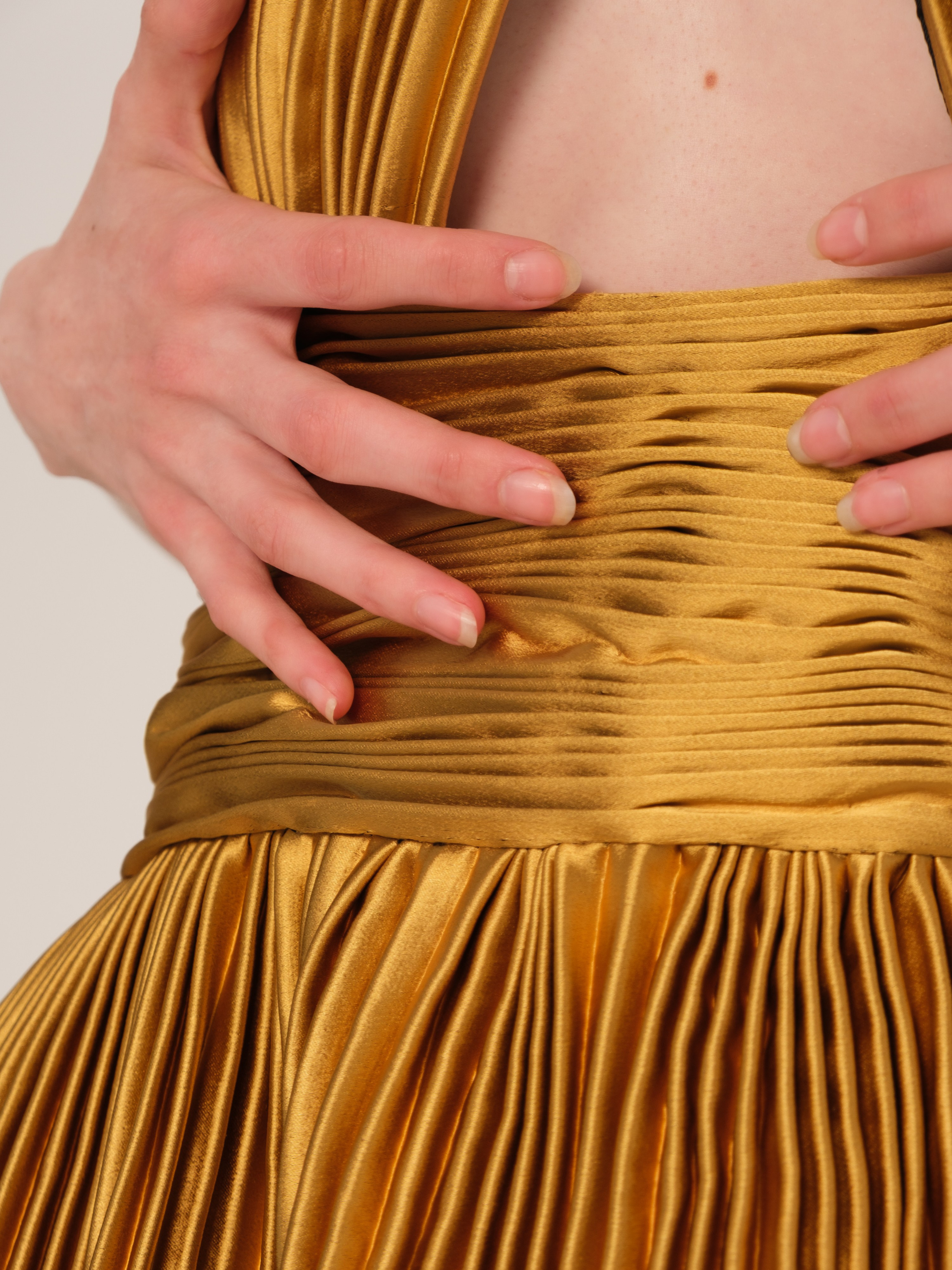 ZHAKOVA BRAND каталог. Мари — фотограф и видеограф из Москвы