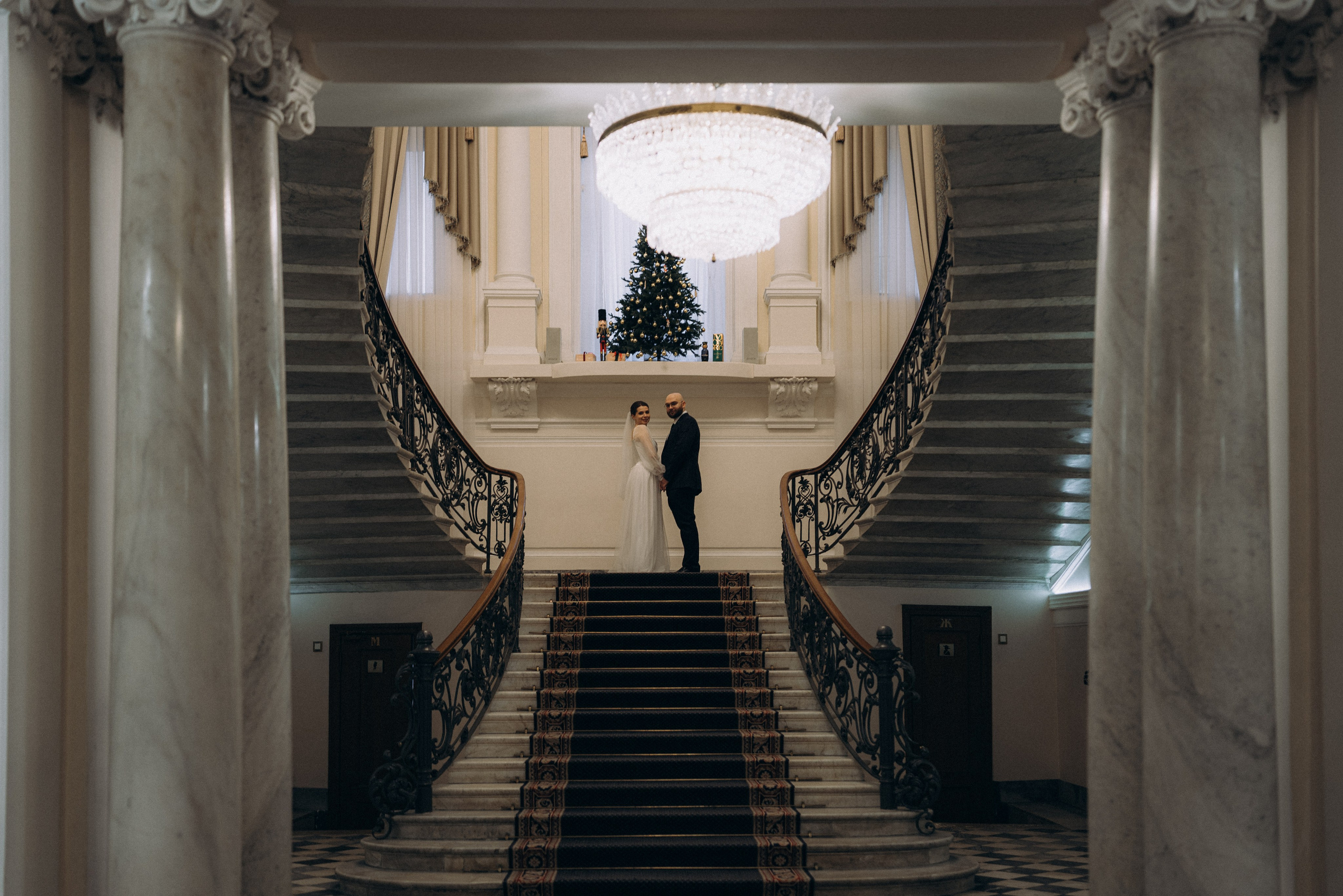 СВАДЕБНАЯ СЬЕМКА ВО ВТОРОМ ДВОРЦЕ (ДЕКАБРЬ) ТАКЖЕ СЬЕМКА В СТУДИИ НА ЧЕРНЫШЕВСКОЙ. Профессиональный фотограф, Санкт-Петербург — Виктория Богомолова