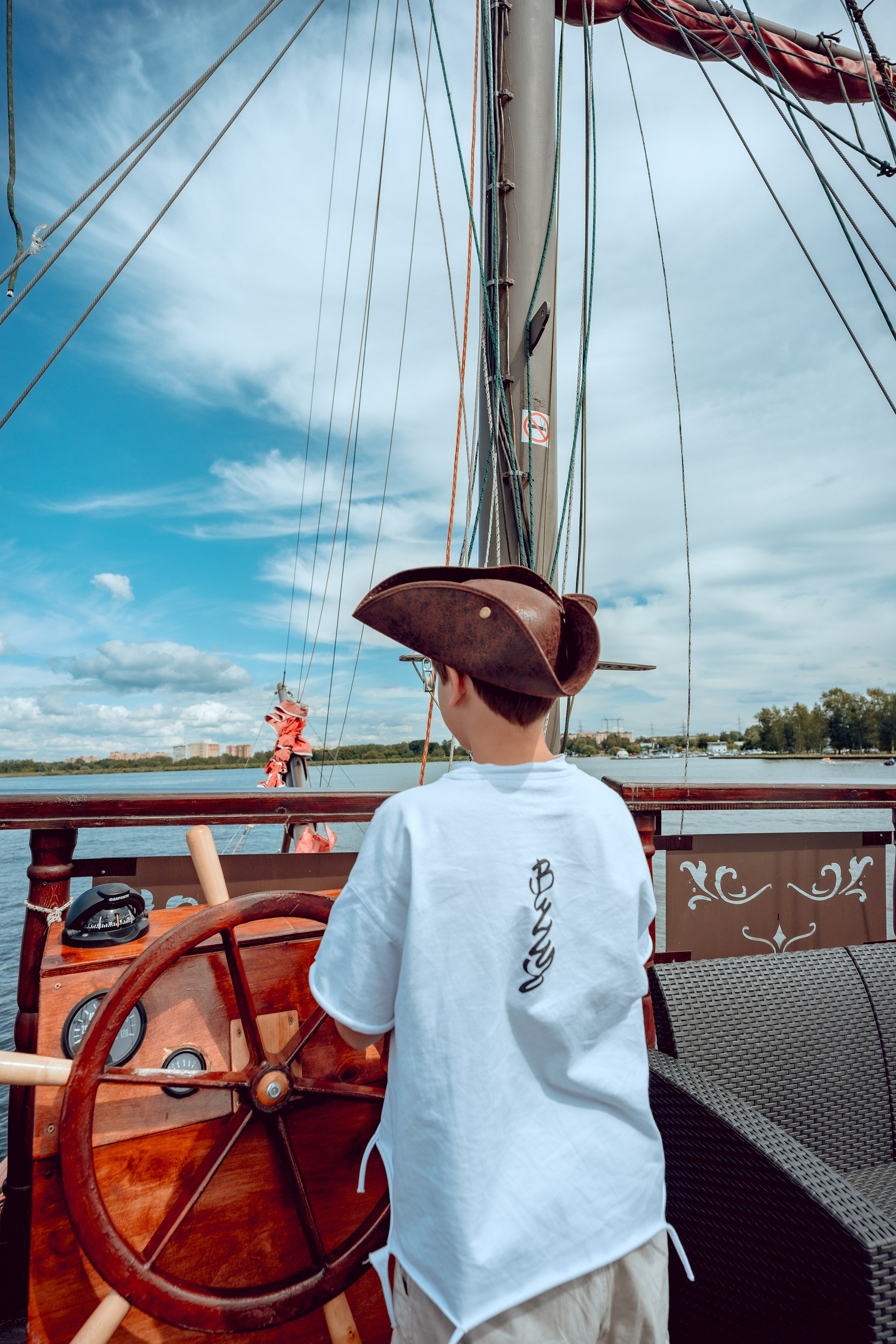 Лекция про Айвазовского на корабле. Портретный и семейный фотограф в Москве/Видное
