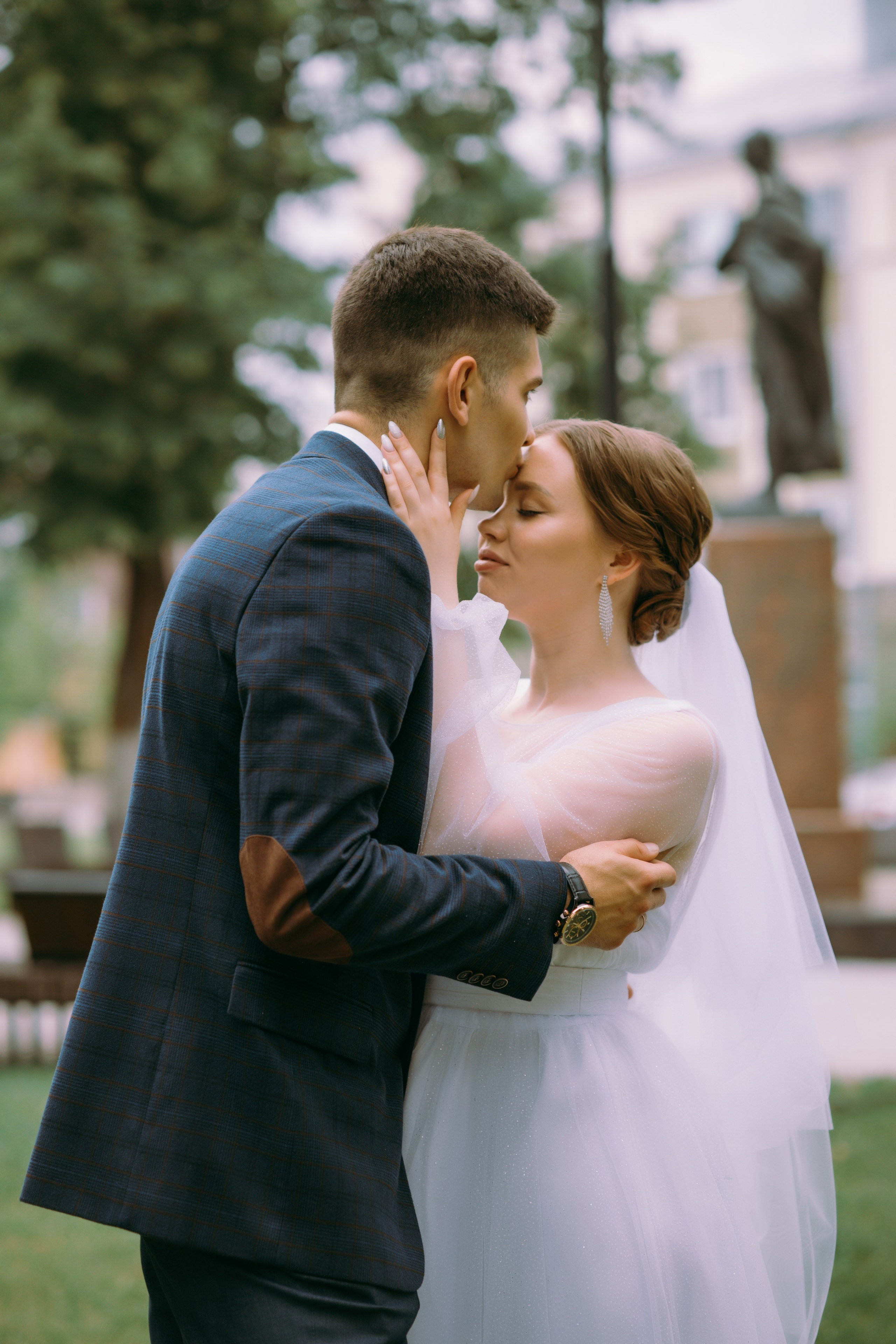 Свадебная фотосессия в Серпухове Никиты и Софьи. Выпускные альбомы в Серпухове