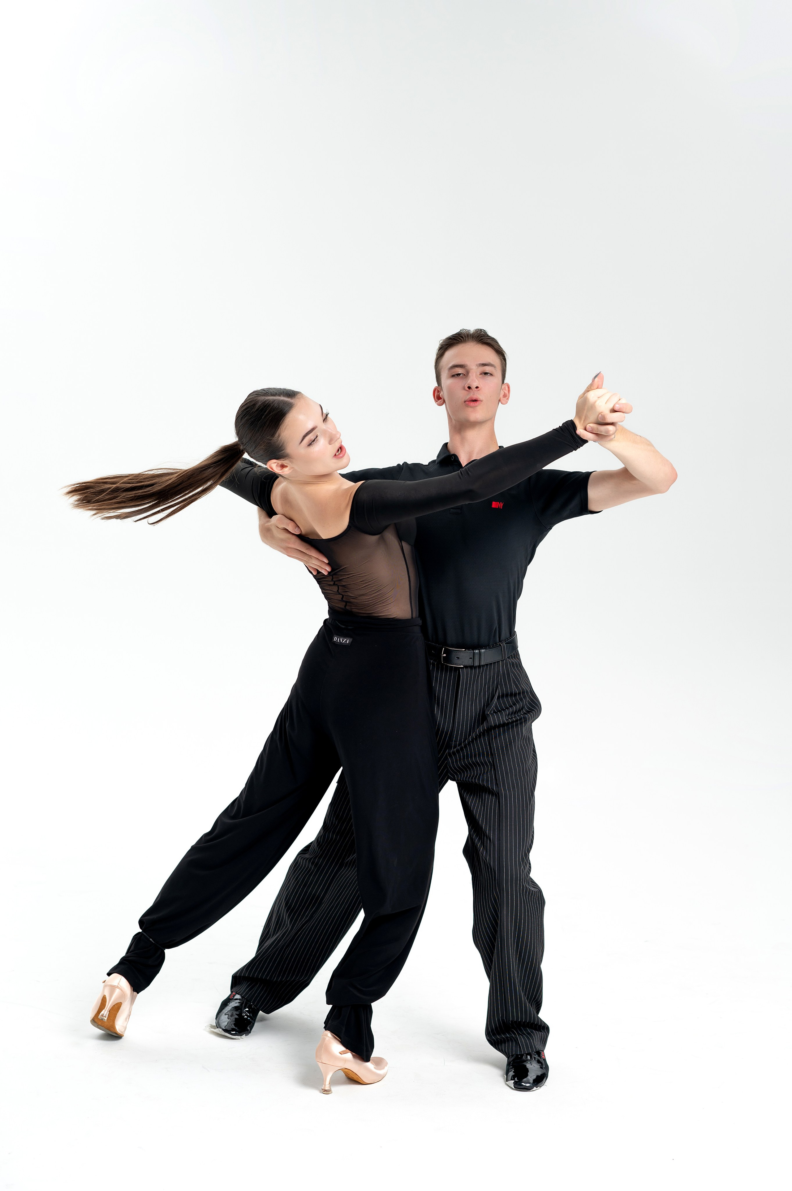 Бальные танцы. Старлайн пары и индивидуальные. Спортивный фотограф в Туле и Тульской области. Файсханова Фото Спорт