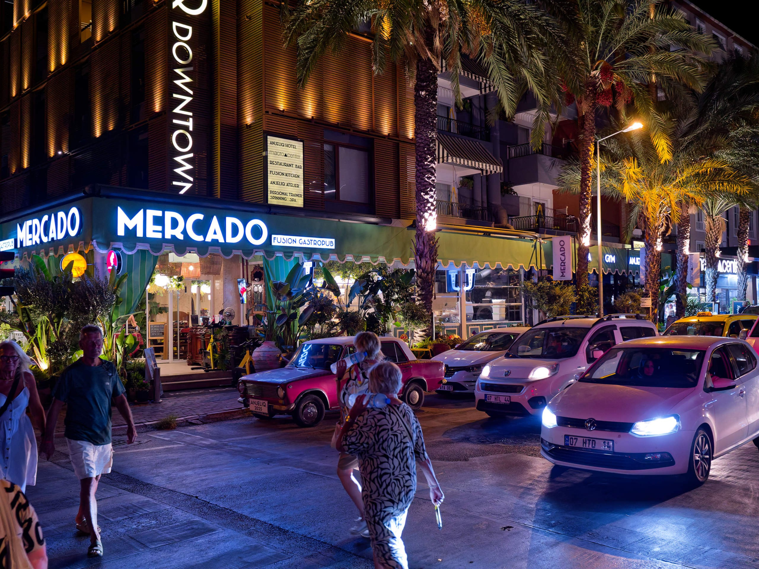 Алания 2025, город, стрит-фото. Избранные фотографии