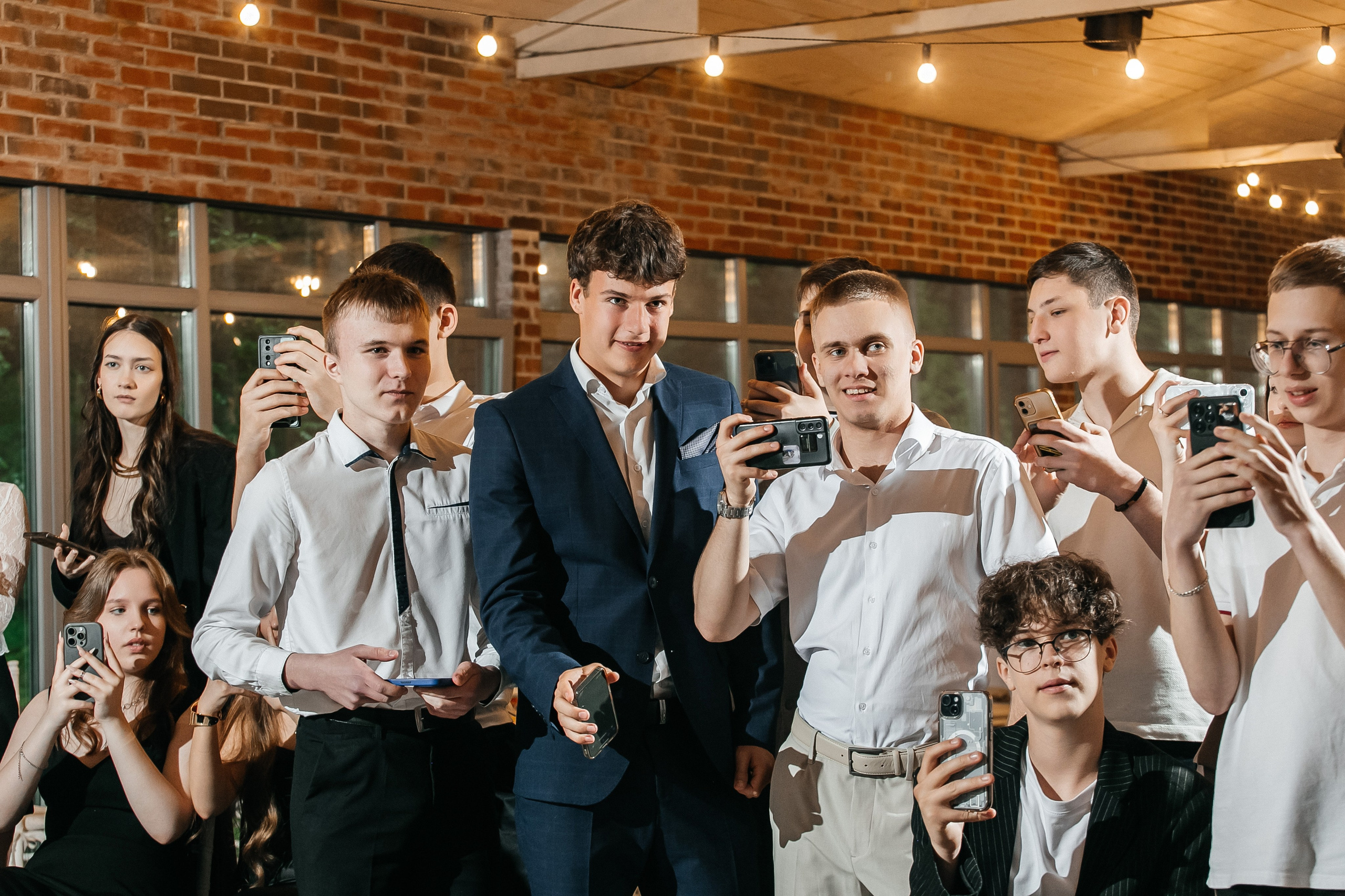 Выпускной 9 класс. Фотограф в Санкт-Петербурге Виктория Безверхая