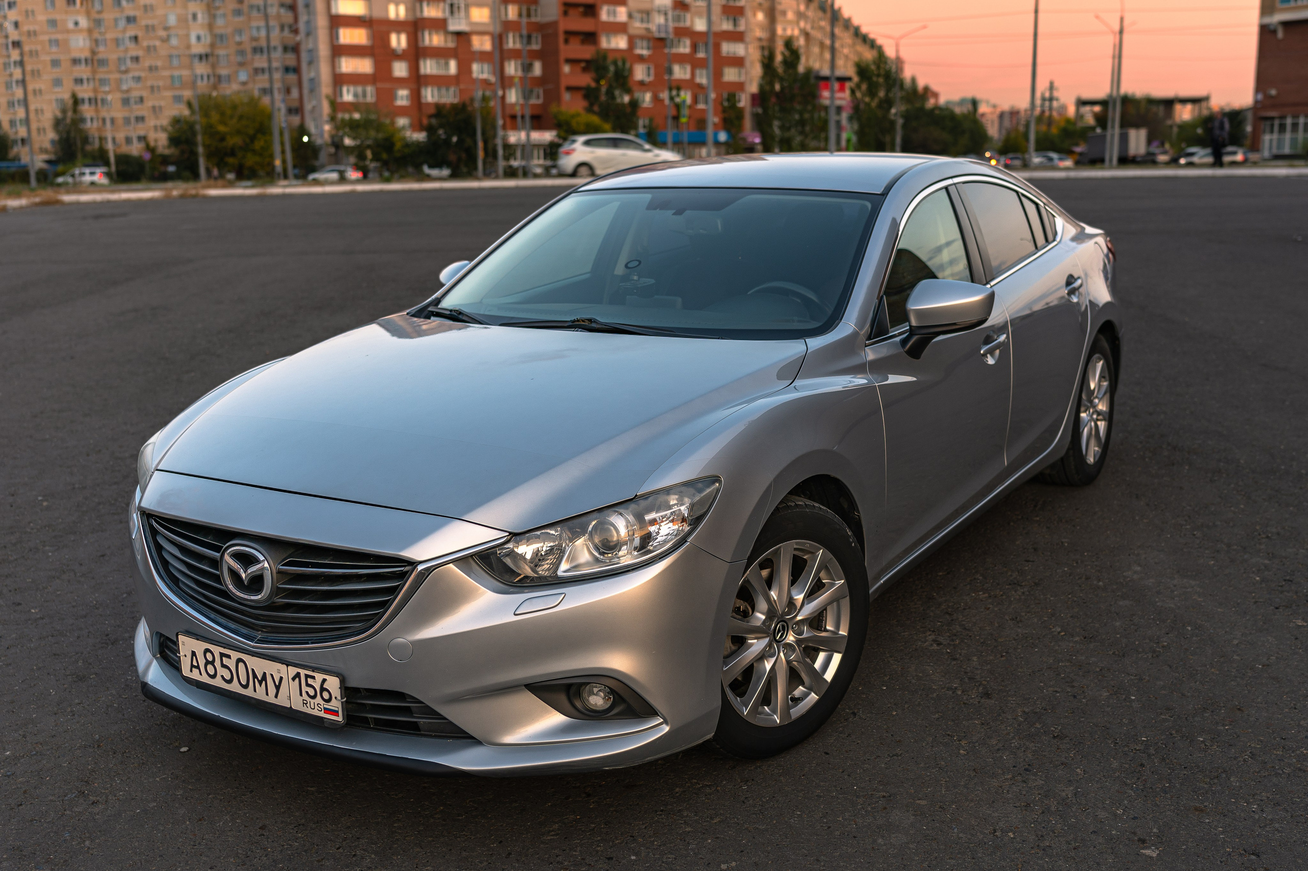 На продажу MAZDA 6. Автомобильный фотограф в Санкт Петербурге. Евгений Коновалов