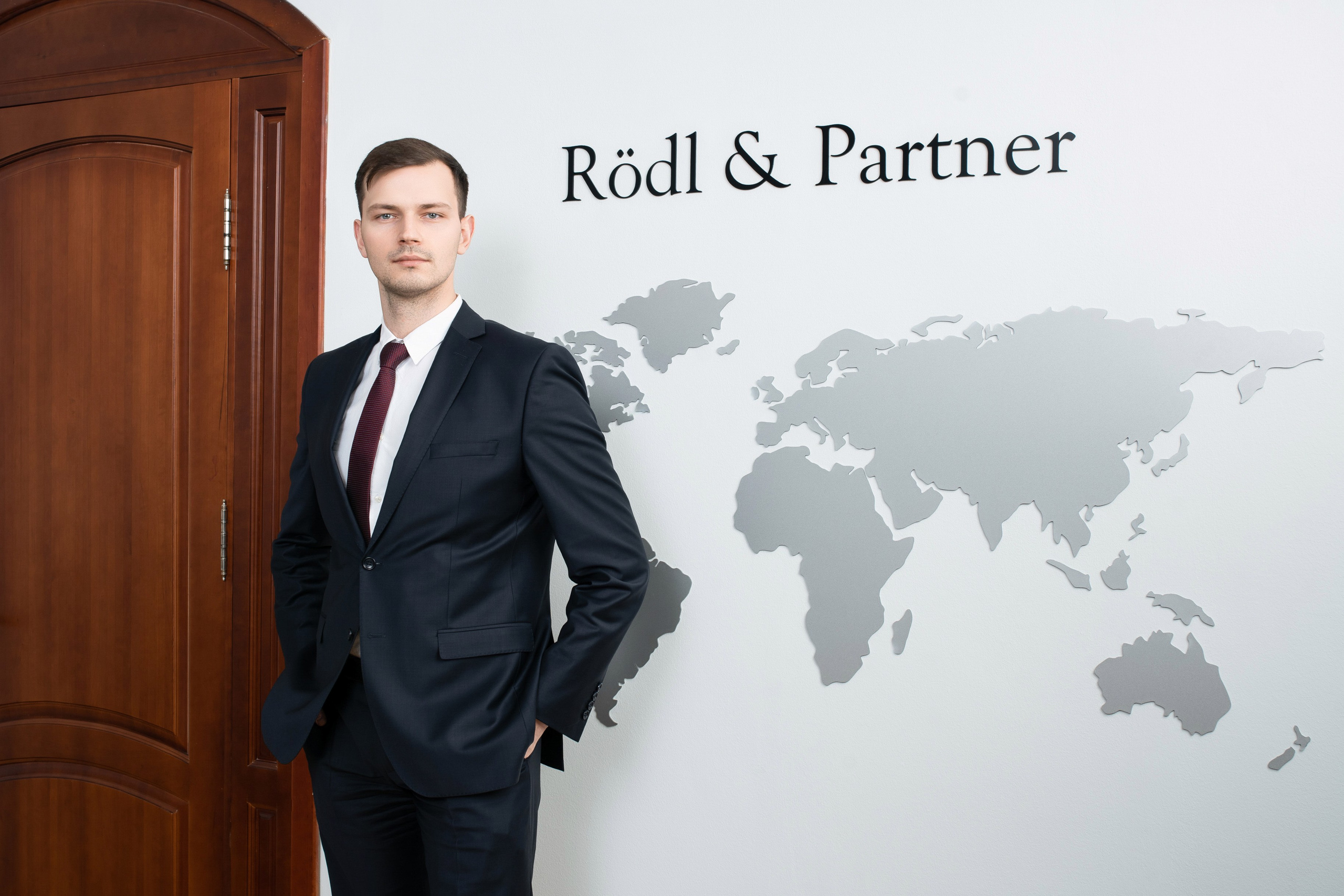 Бизнес-портрет и корпоративная фотосъемка. Portrait photographer in Minsk Slava Potalakh