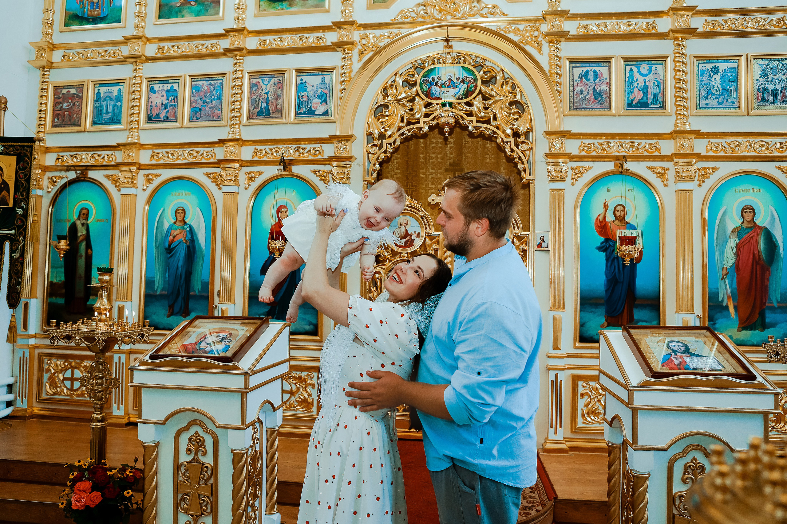 Таинство Крещения Отца и Дочери. Свадебный фотограф Евгения Фролова г. Каменск-Шахтинский, Донецк, Ростов