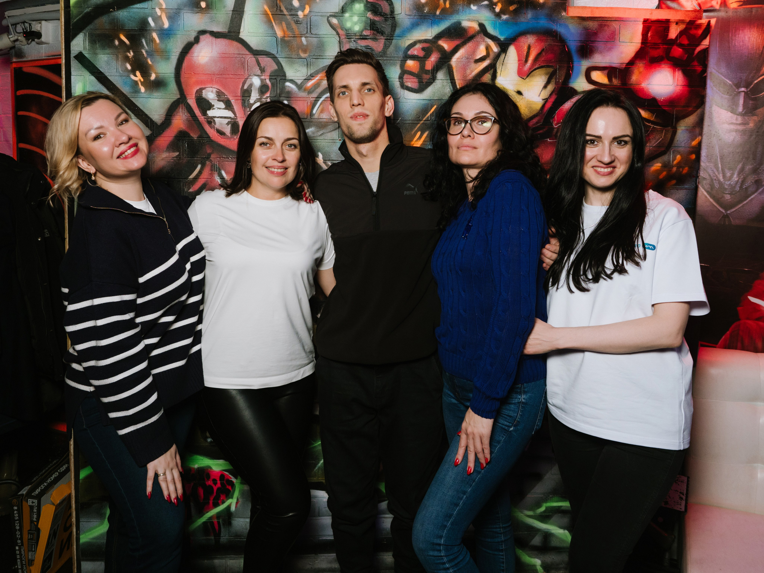 Фотография сотрудников компании на отдыхе в развлекательном центре на корпоративе в Москве