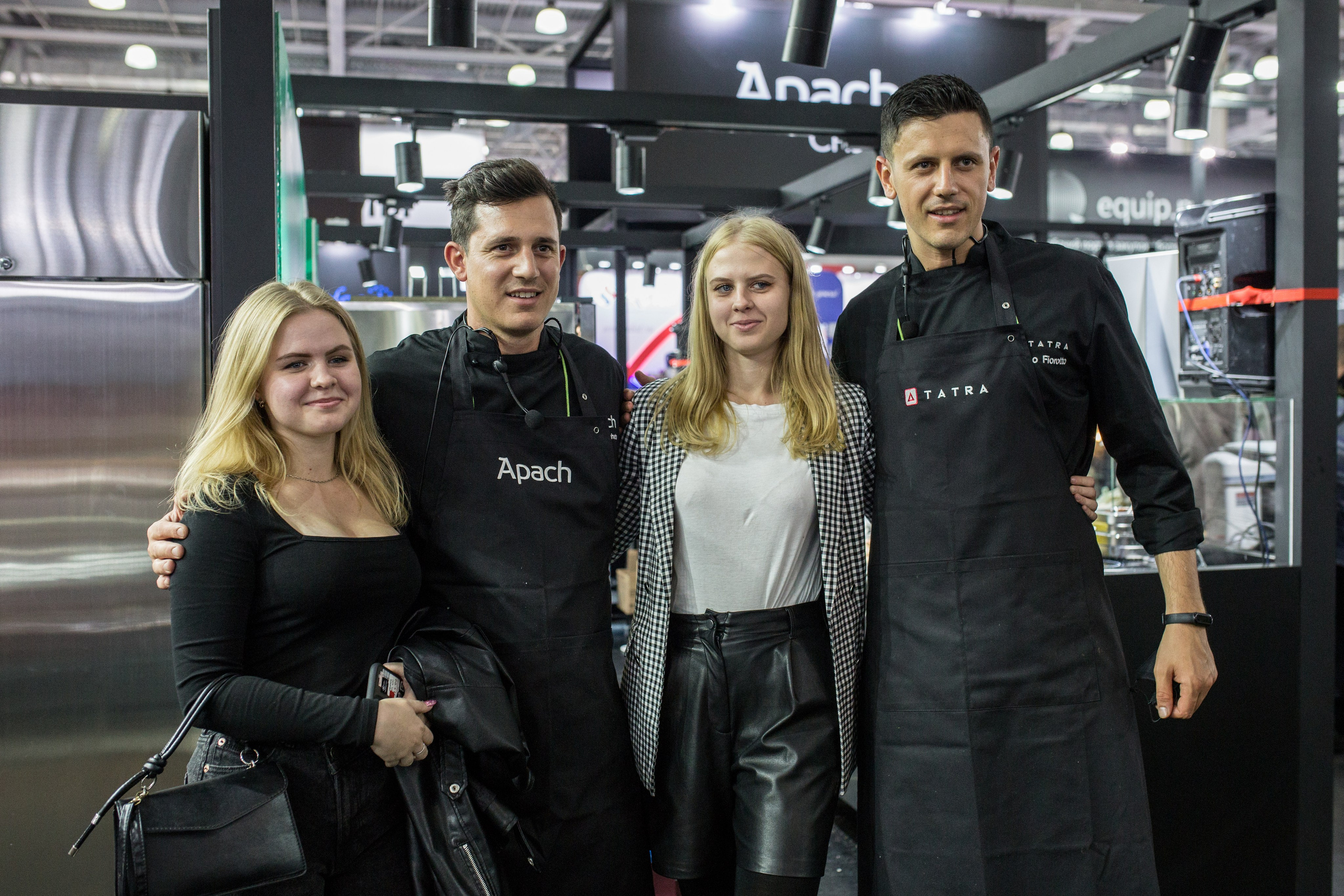 Выставка Apach. Свадебный и семейный фотограф в Москве Julia Juice