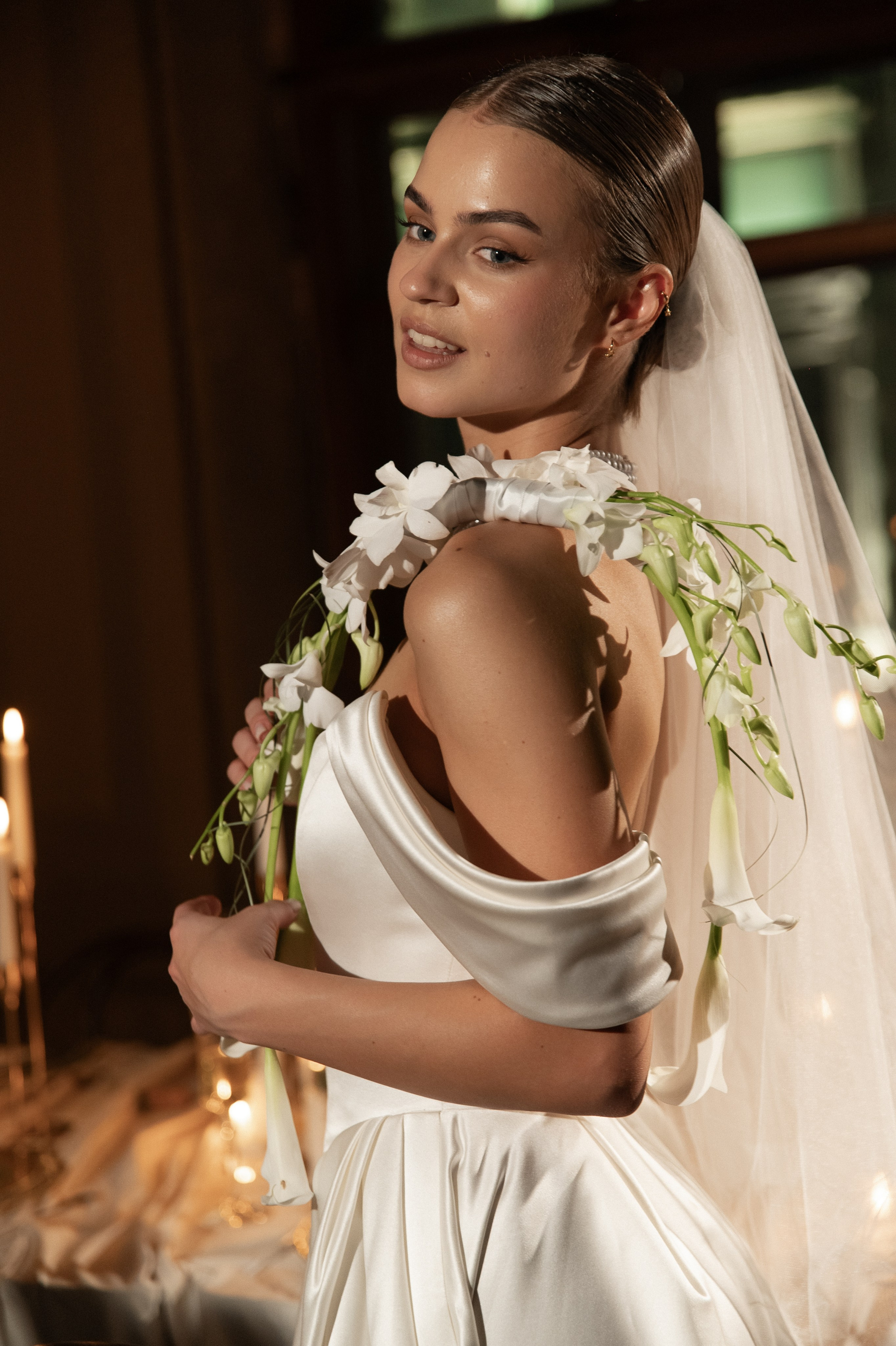 Камерный свадебный ужин при свечах в старинном особняке в фотостудии 21. Kult. Ярослава Ерина — свадебный фотограф в Москве