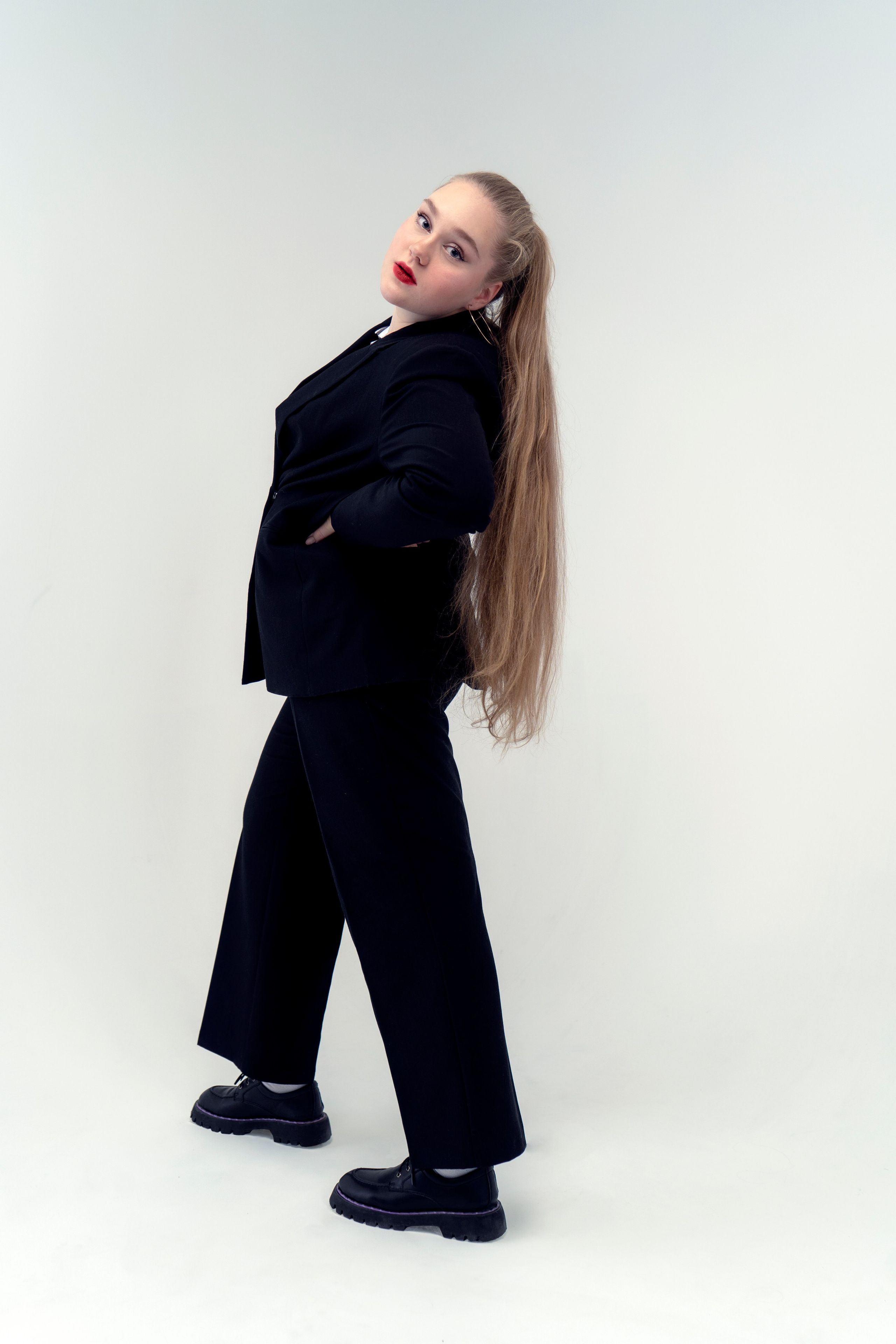 Таня. Портрет. Циклорама. Главная