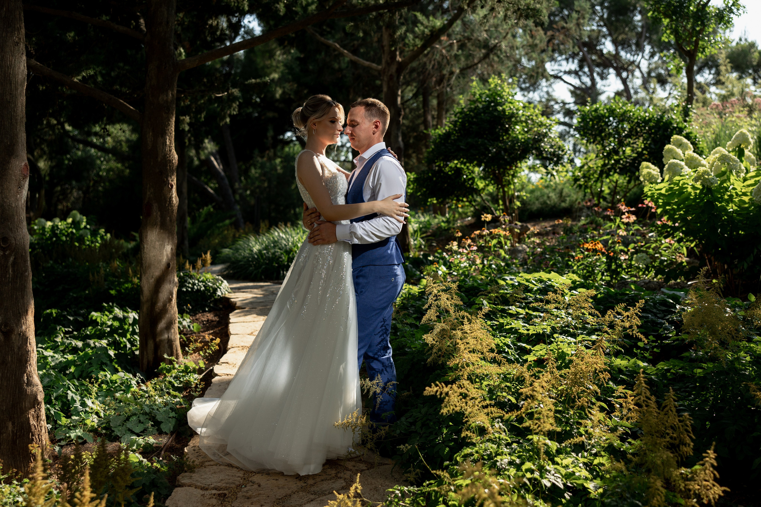 Е+В (Утро, ЗАГС, Luciano, Банкет). Профессиональная фотосъемка в Крыму. Натуральные эмоции и живые кадры. Забронируйте дату прямо сейчас!