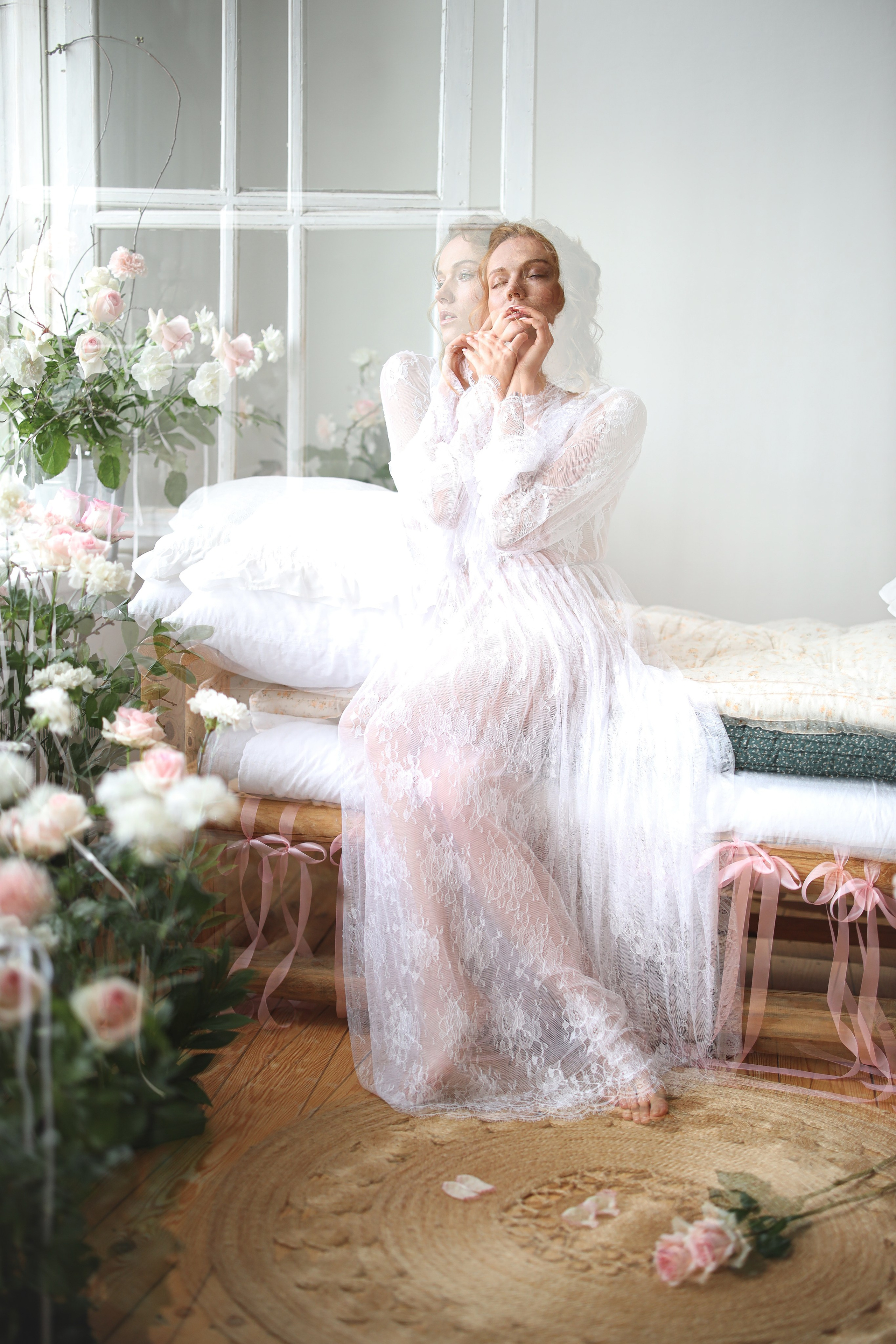 Фотосессия с живыми цветами для Дарьи. Свадебный и семейный фотограф в Абхазии Жанна Соснина