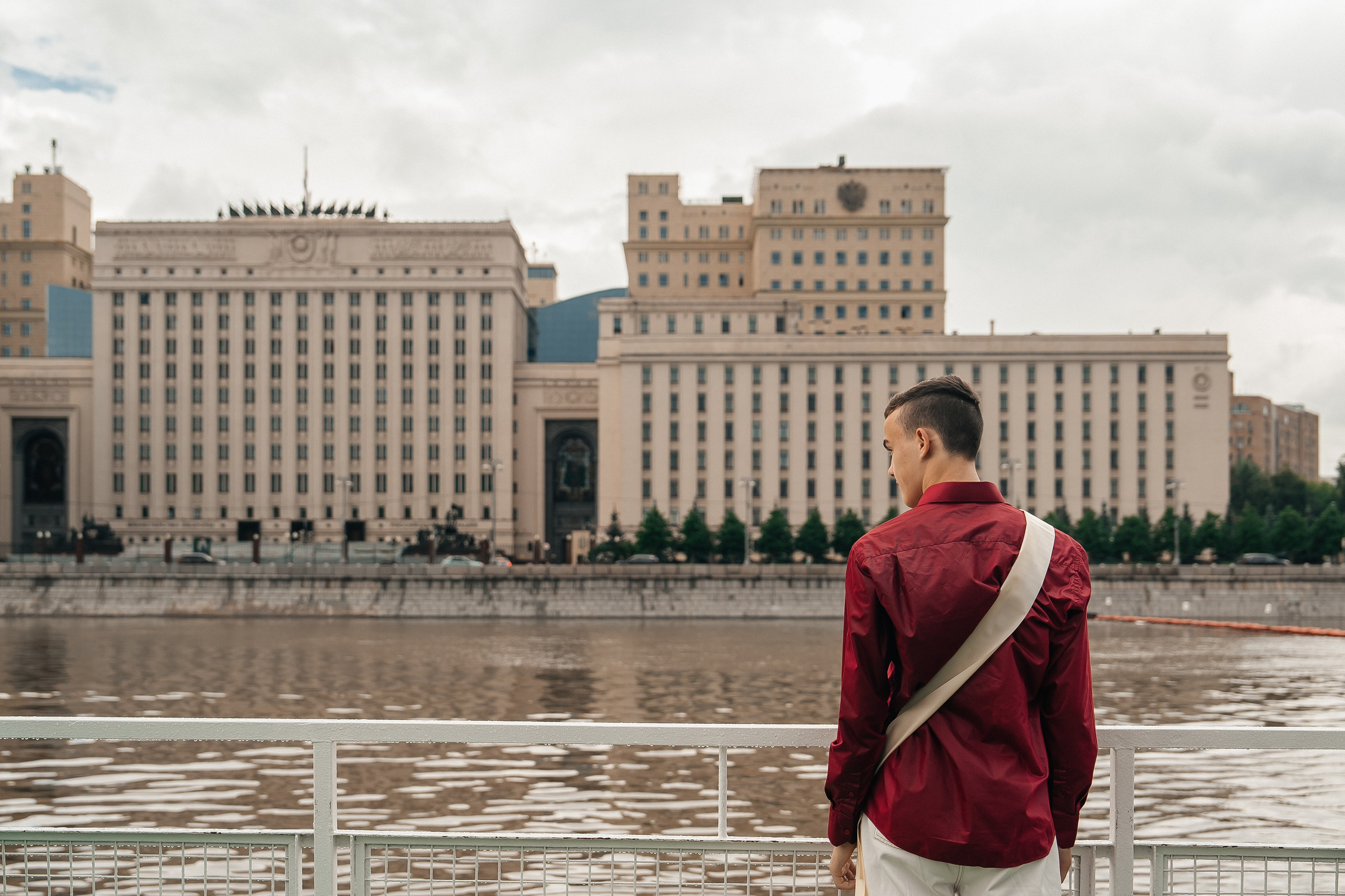 Теплоход 9 класс. Lokos.pro Ник Соколов Фото и Видео Москва/Ростов-на-Дону