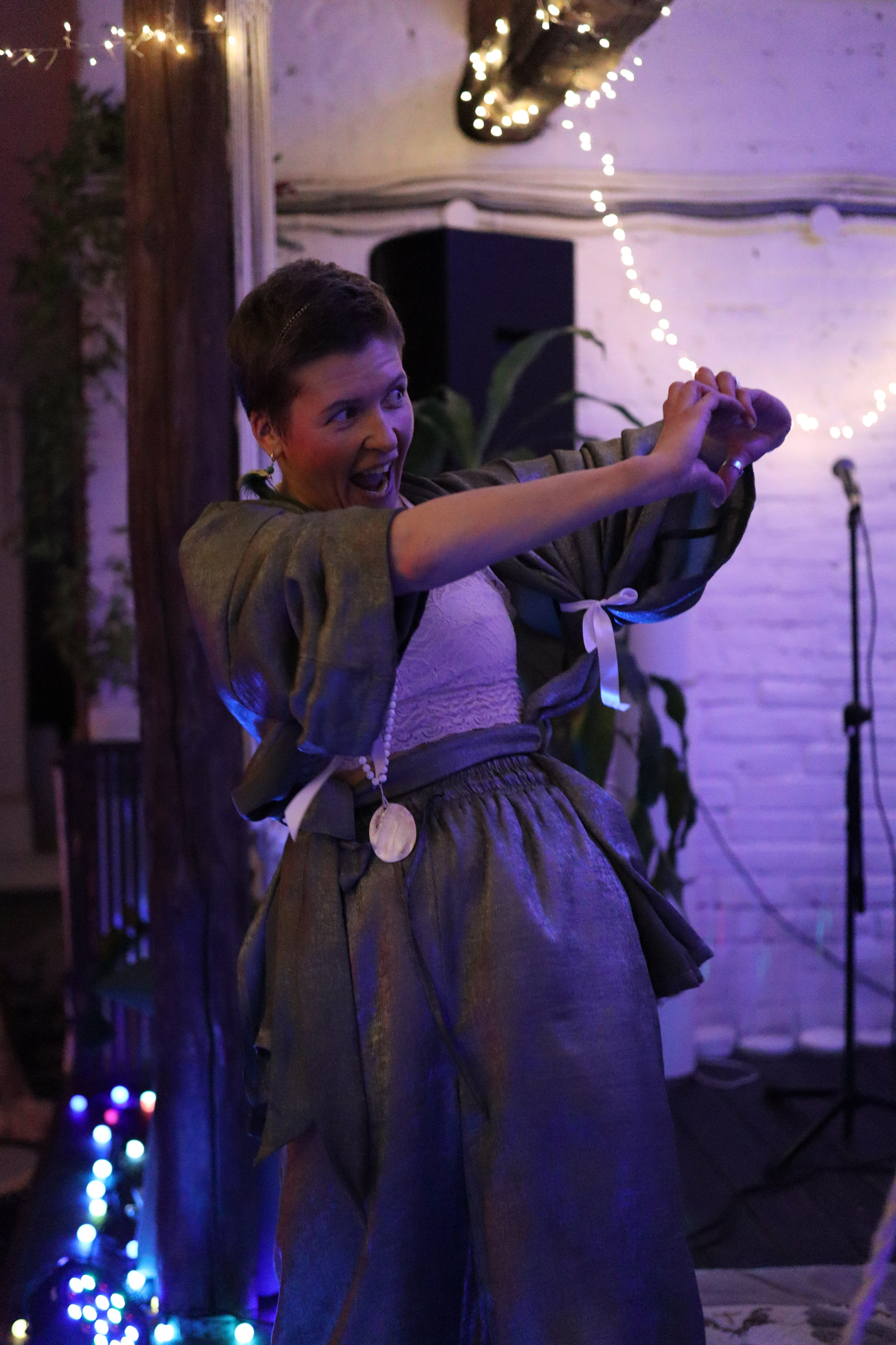 Bhakti Mantra. Photo Ninja