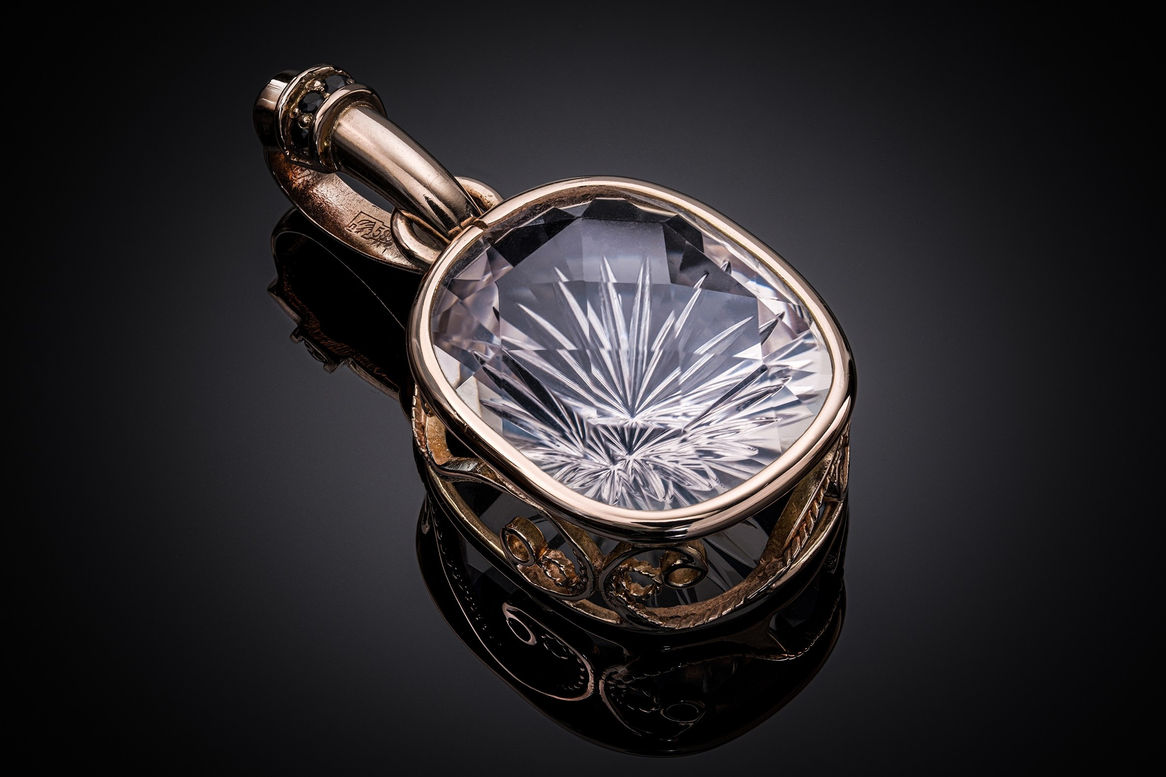 Рекламная эксклюзивная предметная фотосъёмка ювелирных изделий в Москве  тел +7 966-003-13-07. Высококачественная профессиональная рекламная фотосъёмка ювелирных украшений, драгоценных камней в Москве. Обучение, консультация