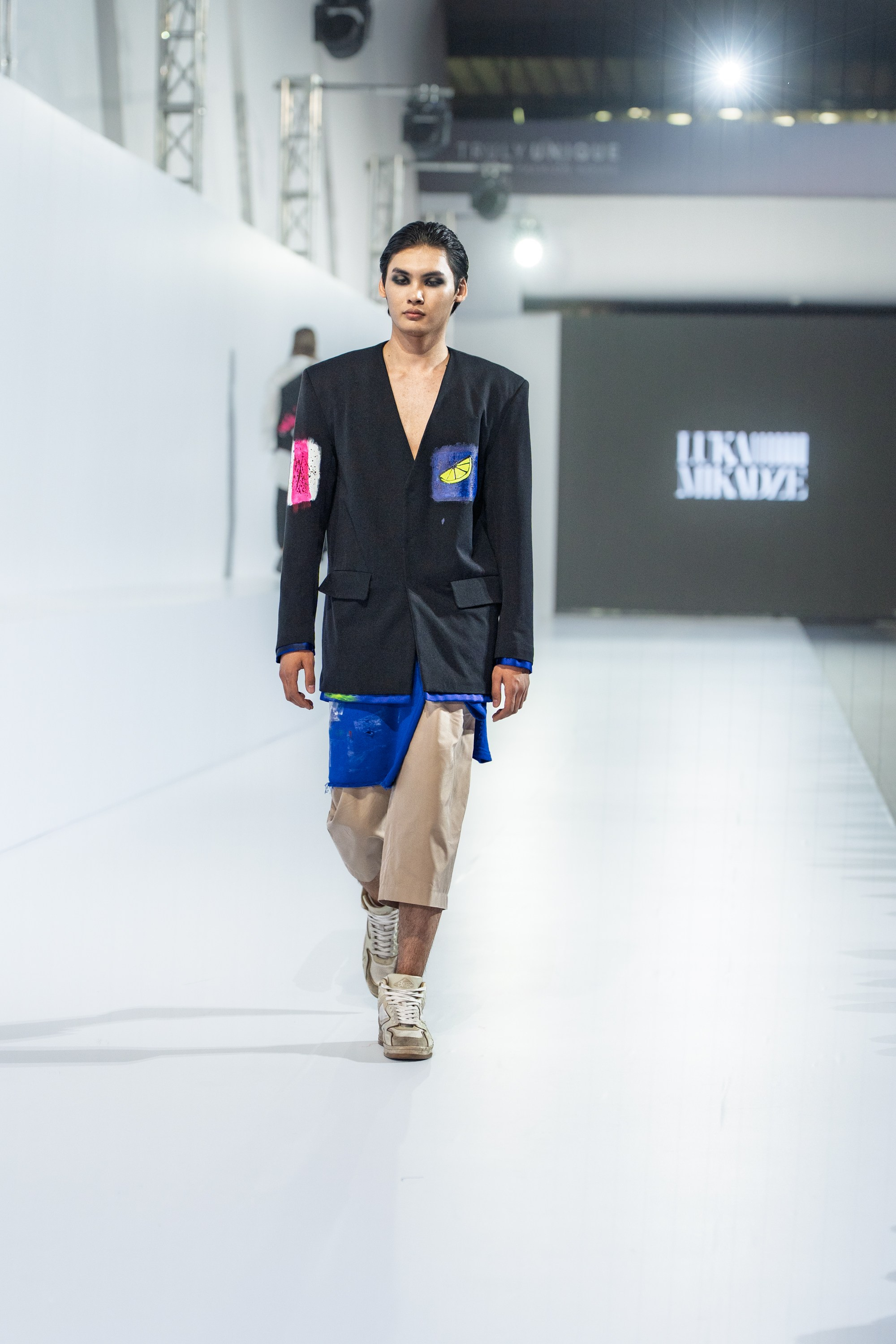 Luka Mikadze. Сайт Алматинского НЮ АРТ, будуар и фэшн фотографа Дениса Карпенко