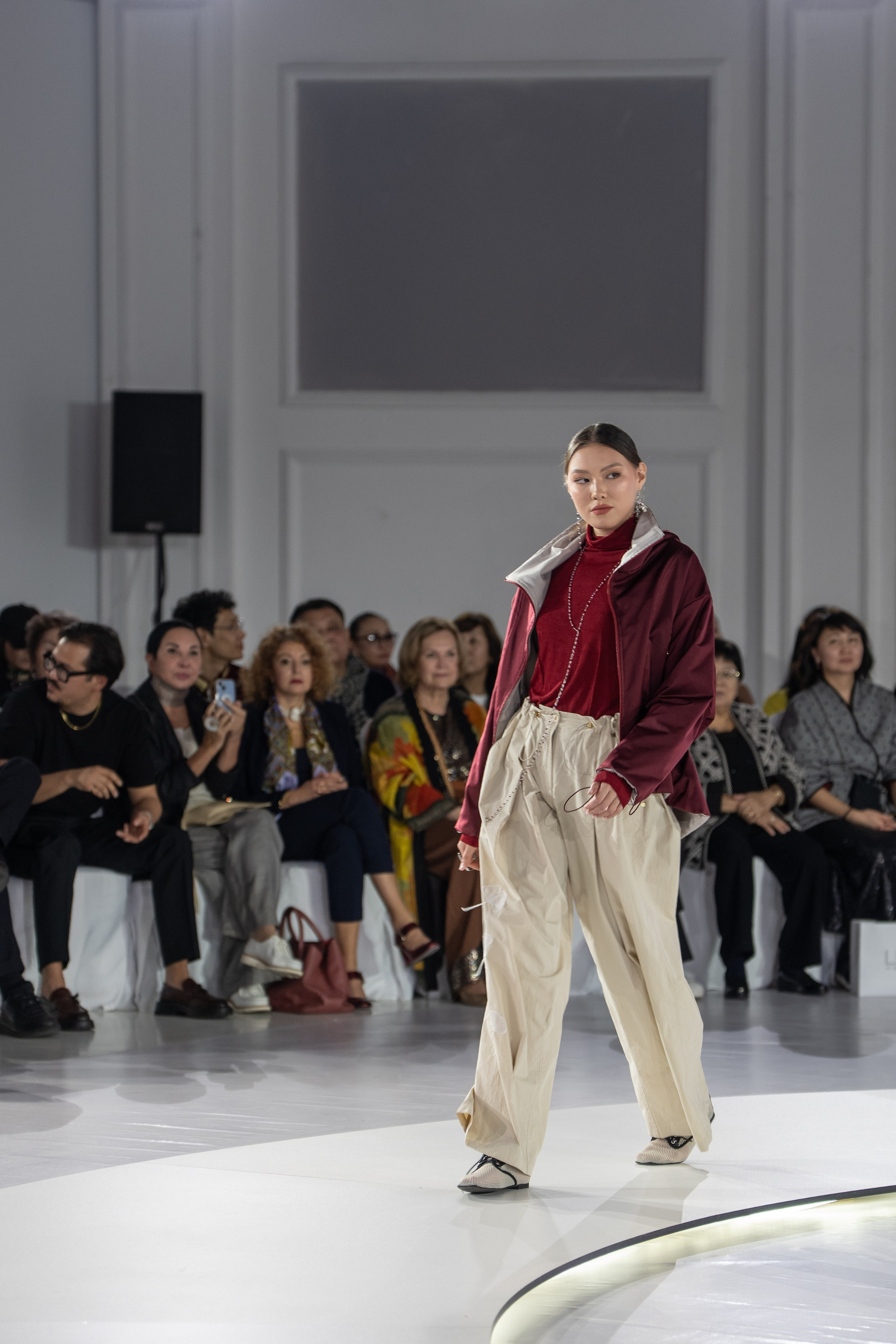 Дезайнер Shakerbay. Сайт Алматинского НЮ АРТ, будуар и фэшн фотографа Дениса Карпенко